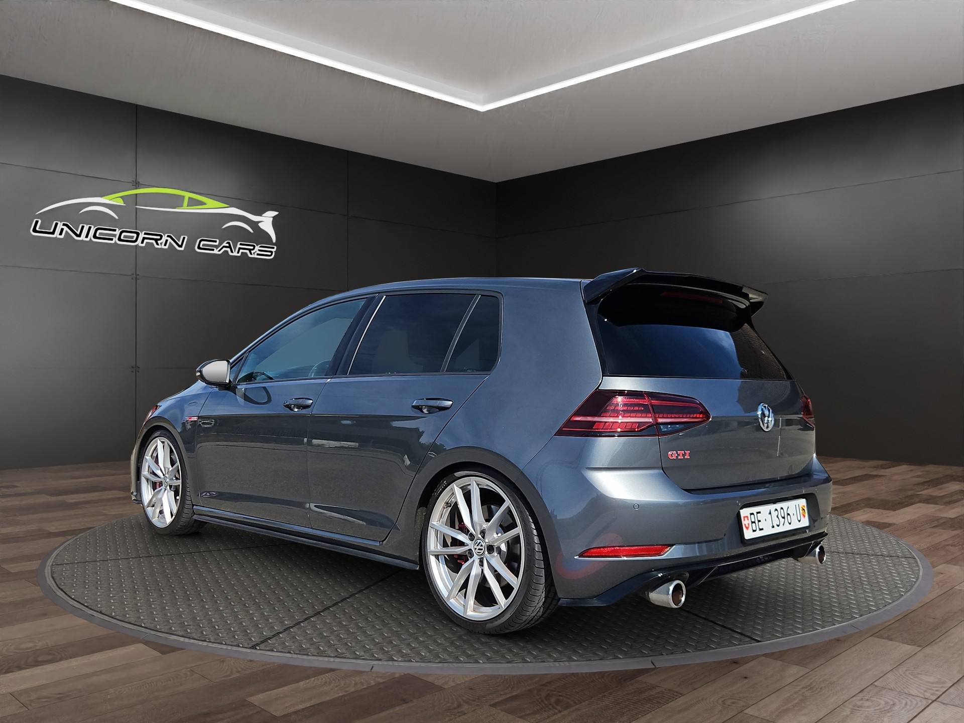 VW Golf 2.0 TSI GTI Performance DSG-image-6