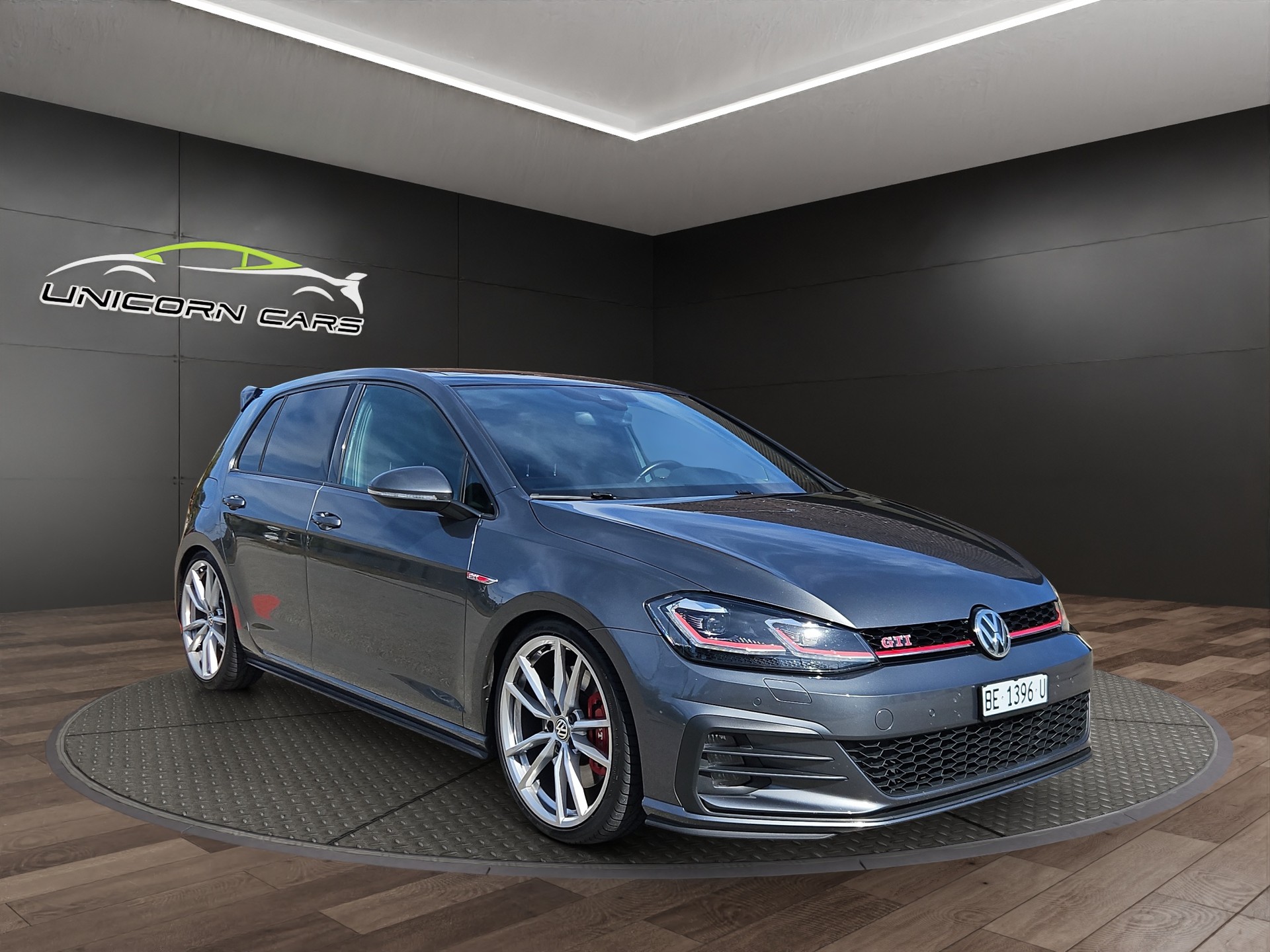 VW Golf 2.0 TSI GTI Performance DSG-image-0