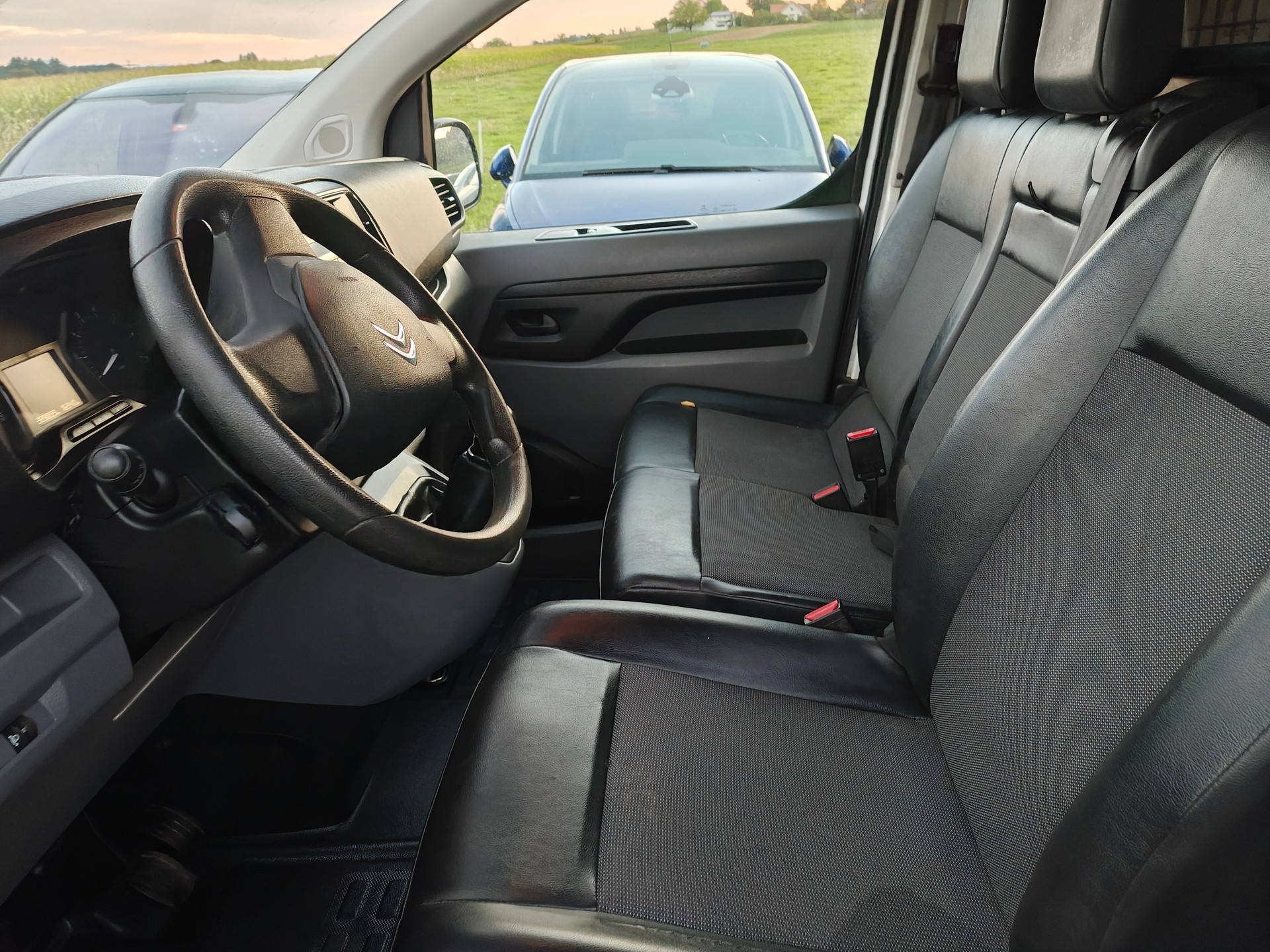 CITROEN Jumpy 1.6 BlueHDi 95 XS Komfort-image-14