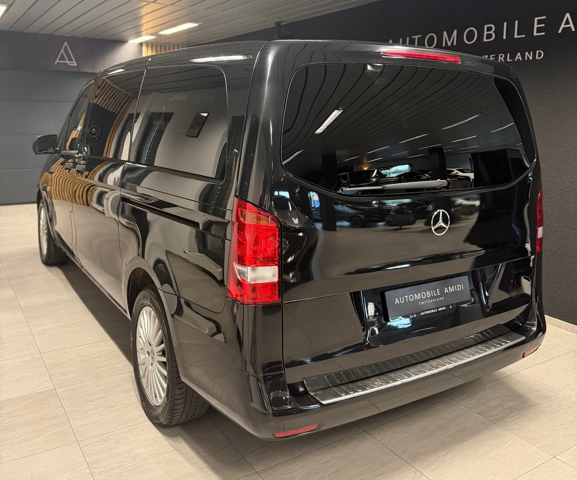 MERCEDES-BENZ Vito 116 CDI Lang Select Tourer 4Matic 9G-Tronic-image-2