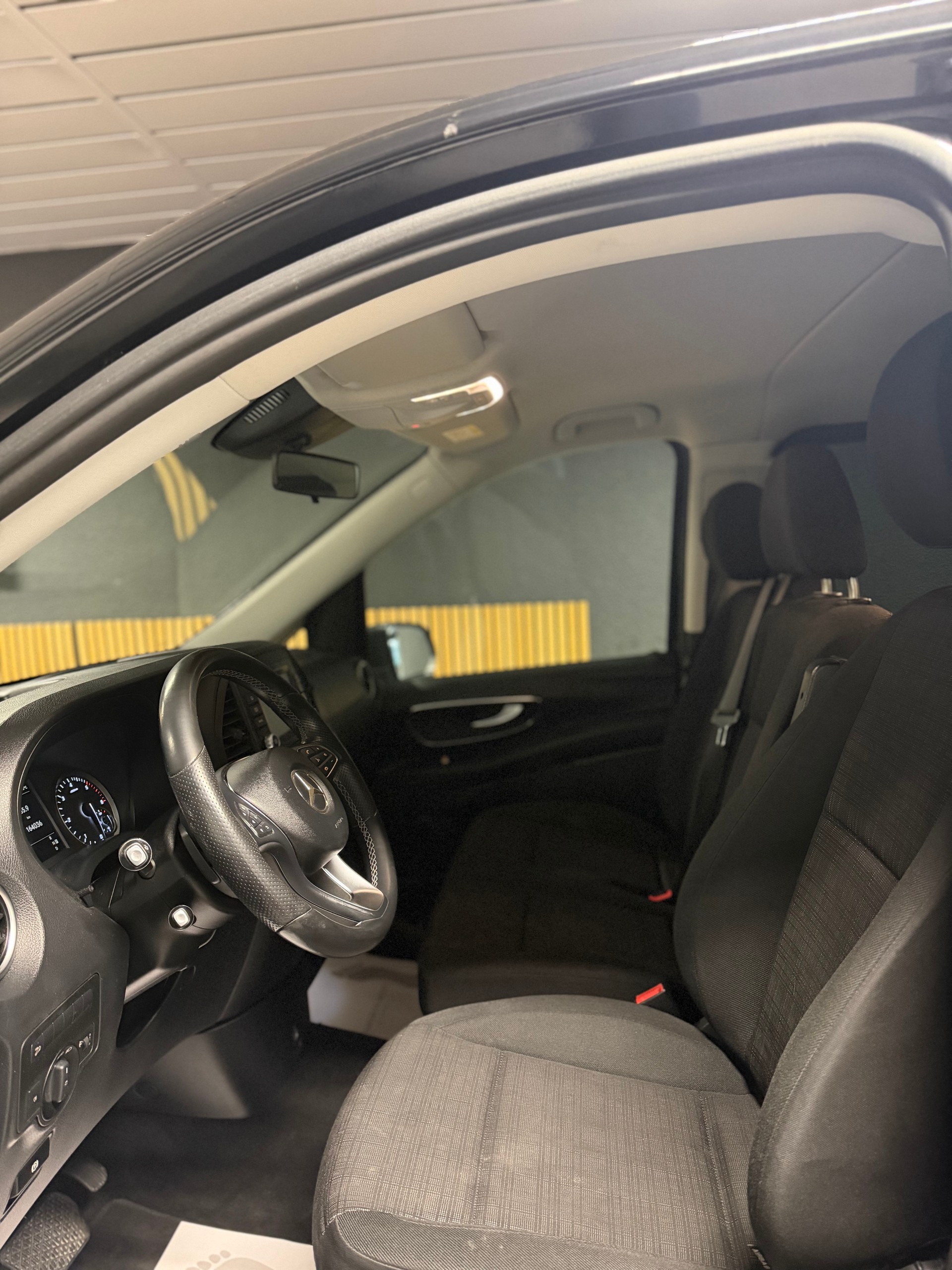 MERCEDES-BENZ Vito 116 CDI Lang Select Tourer 4Matic 9G-Tronic-image-7
