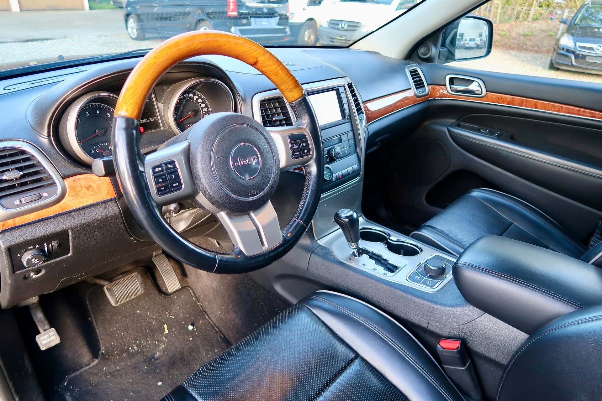 JEEP Grand Cherokee 3.6 V6 Overland Automatic-image-6