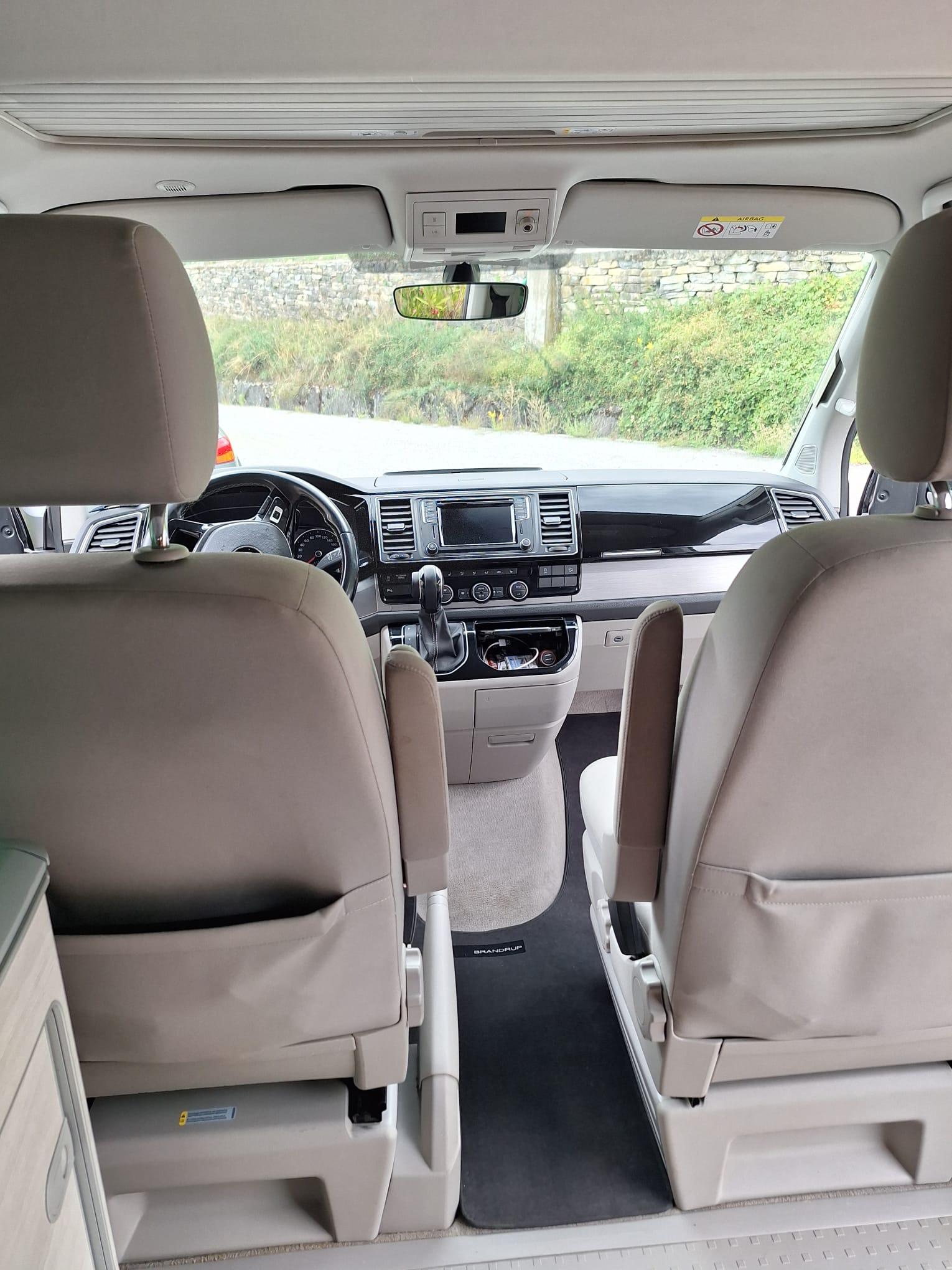 VW T6 California 3000 2.0 TDI 204 Ocean Ed. DSG 4m-image-6