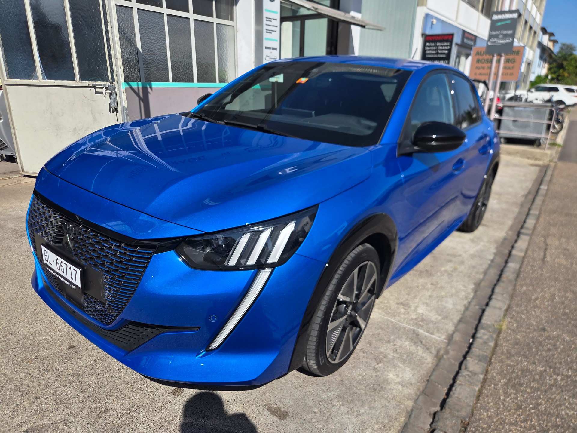 PEUGEOT e-GT-image-0