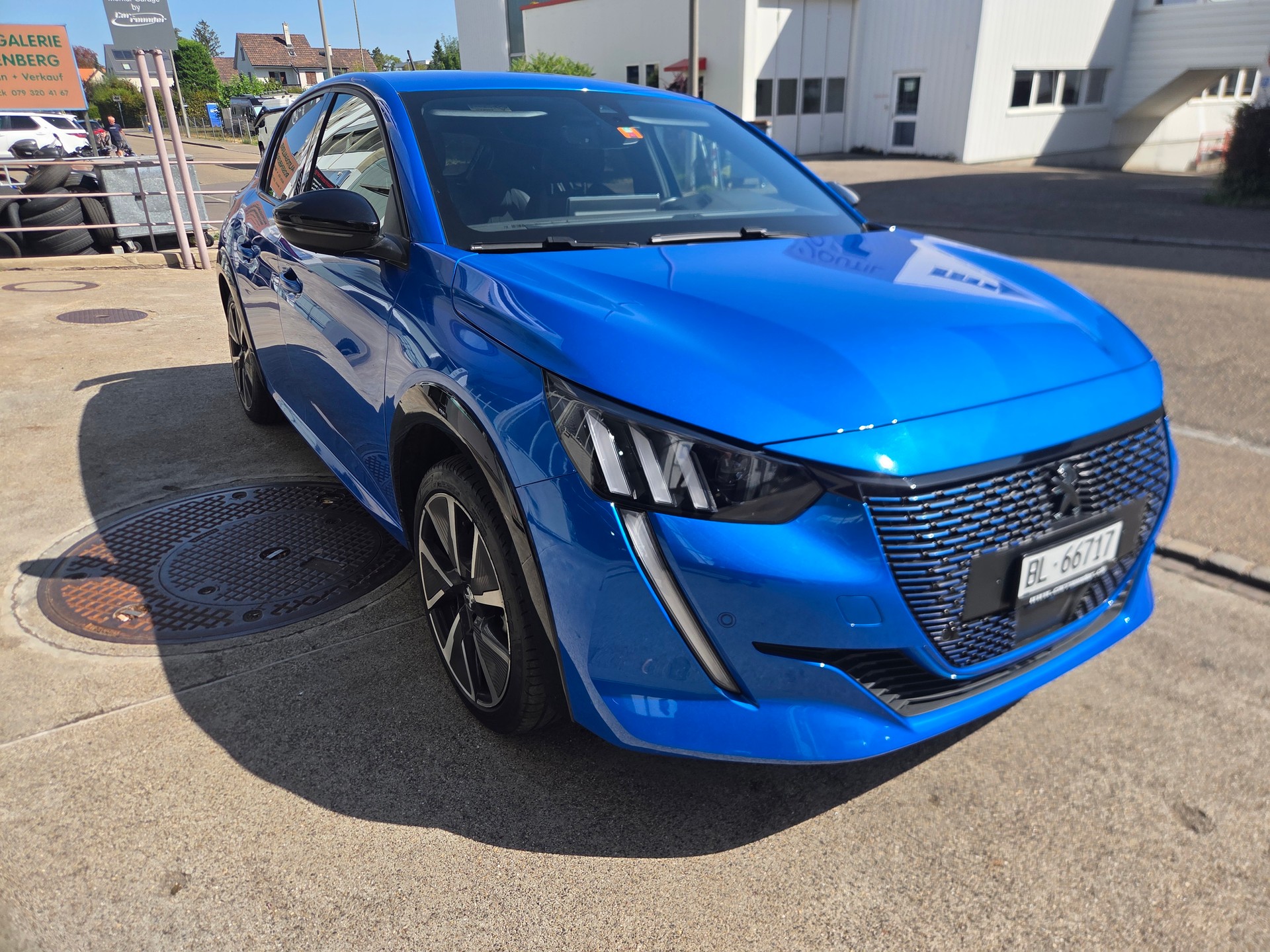 PEUGEOT e-GT-image-2