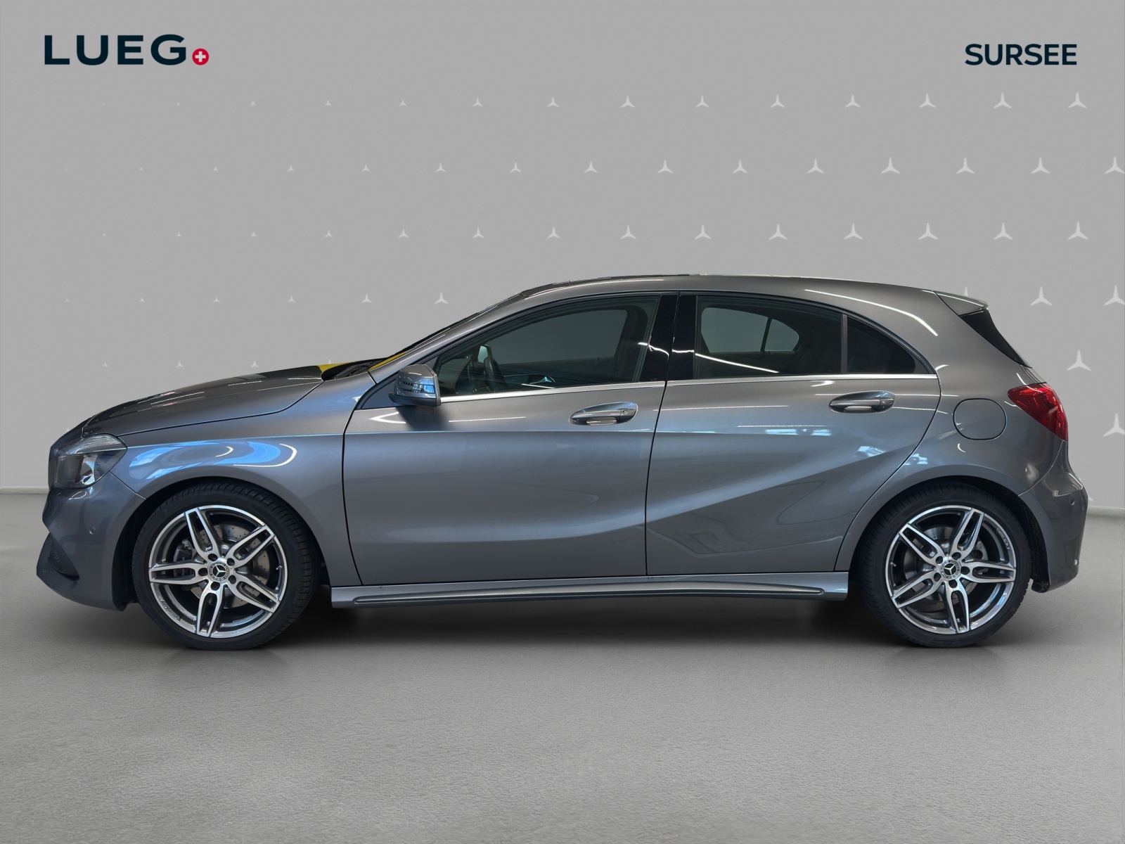MERCEDES-BENZ A 250 AMG Line 4Matic 7G-DCT-image-1