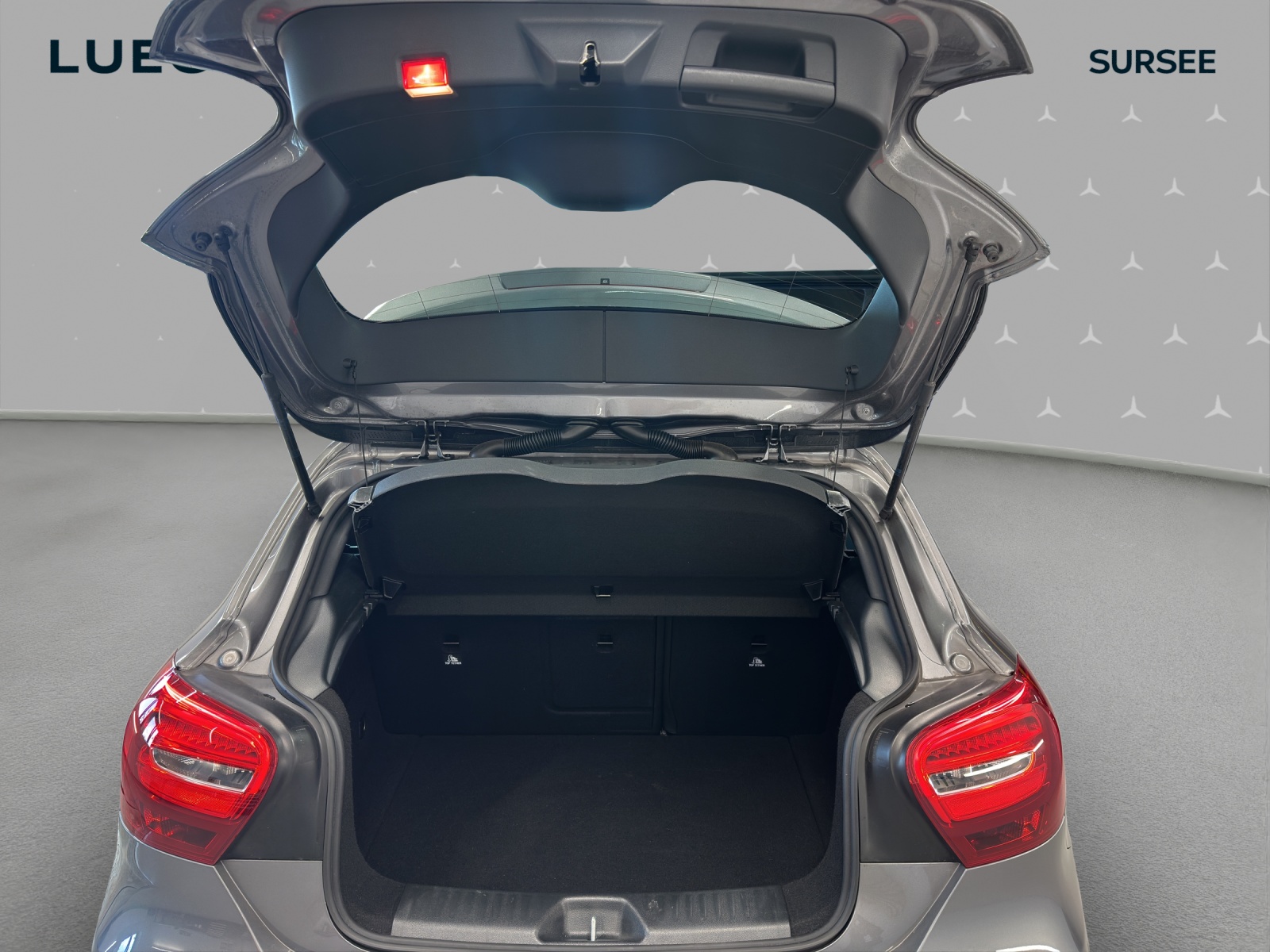 MERCEDES-BENZ A 250 AMG Line 4Matic 7G-DCT-image-14