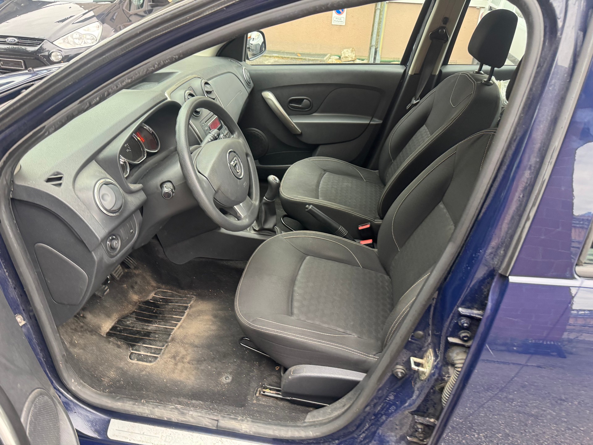 DACIA Sandero Tce 90 Ambiance-image-5
