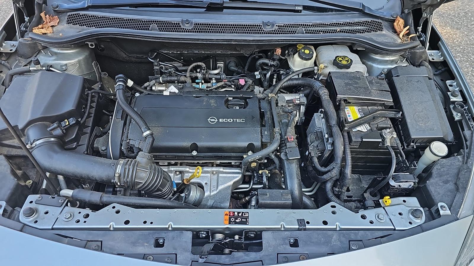 OPEL Astra SportsTourer 1.6i 16V Turbo Sport Automatic-image-3