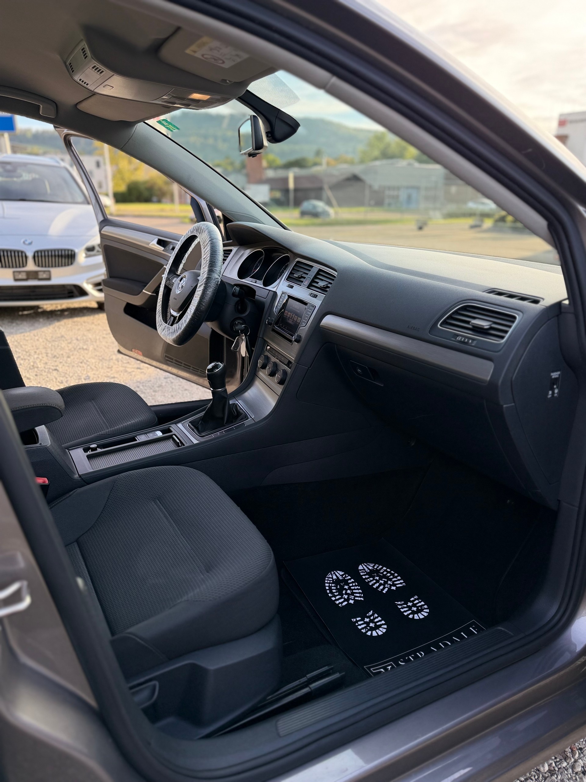 VW Golf 1.2 TSI Comfortline**Frisch ab MFK**Erste Hand!**8Fach-Bereift**-image-12