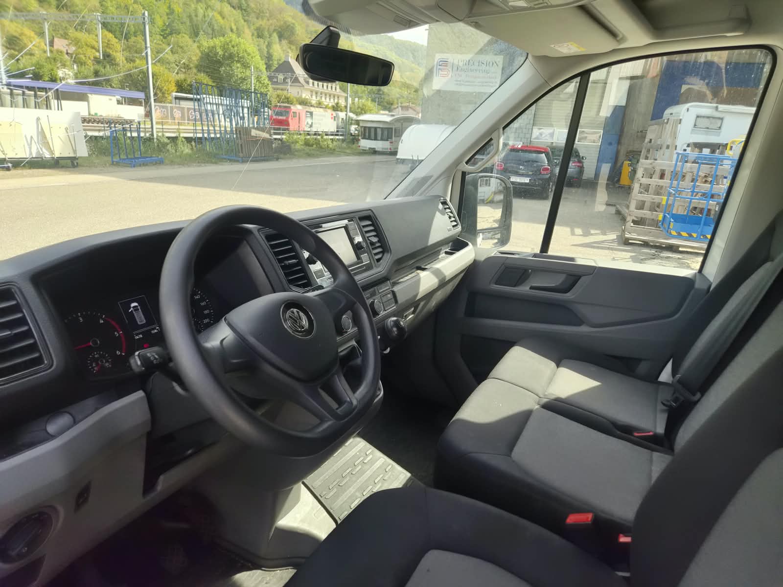 VW 2.0 TDI 140 Entry-image-3
