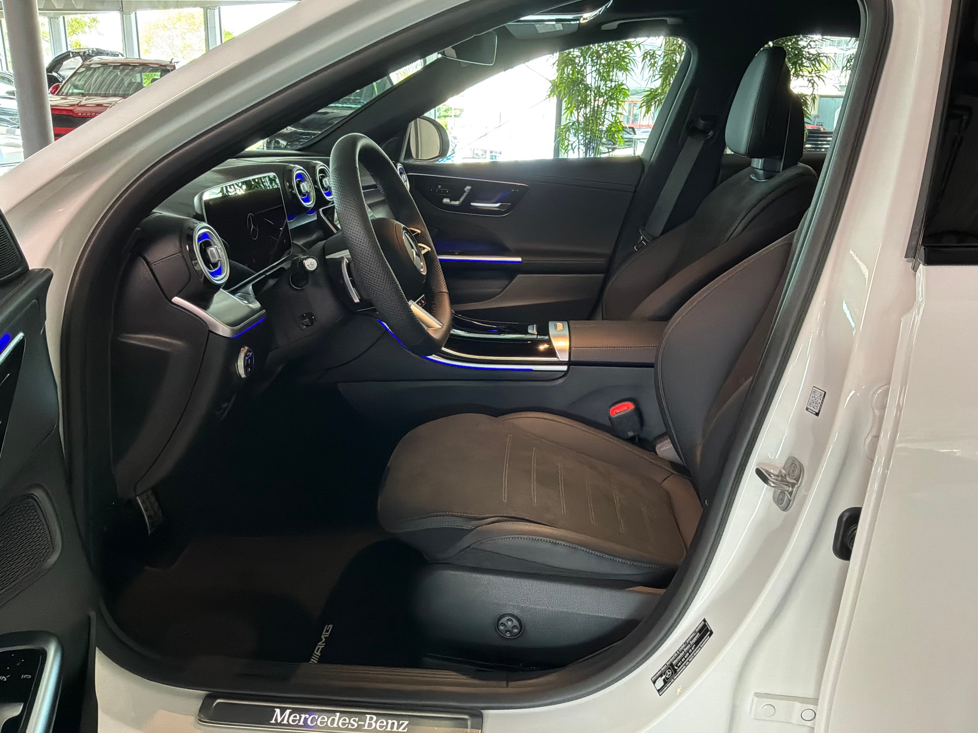 MERCEDES-BENZ C 220 d 4 Matic Swiss Star-image-9