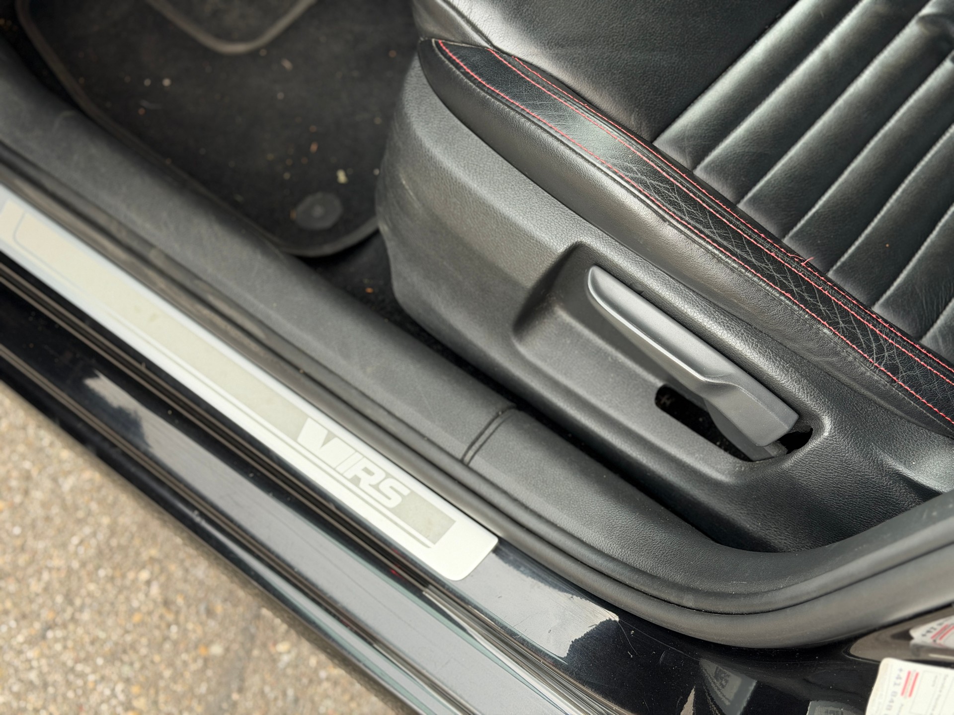 SKODA Octavia Combi 2.0 TDI RS 4x4 DSG-image-15