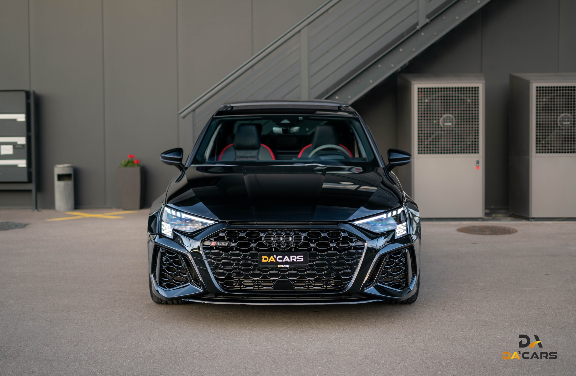 AUDI RS3 Limousine 2.5 TSI quattro S-tronic FULL-image-1