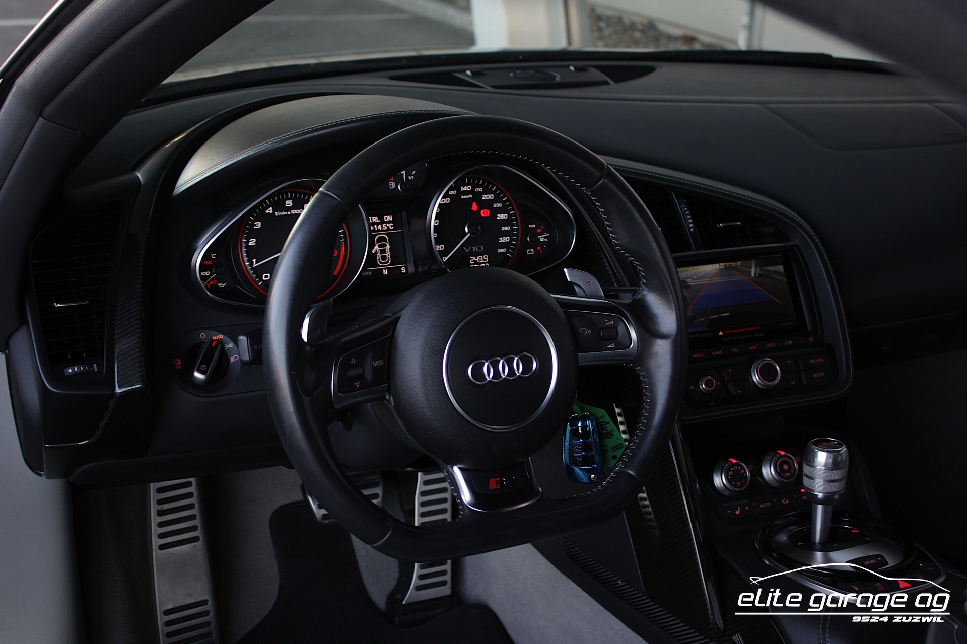 AUDI R8 Spyder 5.2 S-Tronic MIT SCHALENSITZE & KERAMIKBREMSEN-image-14