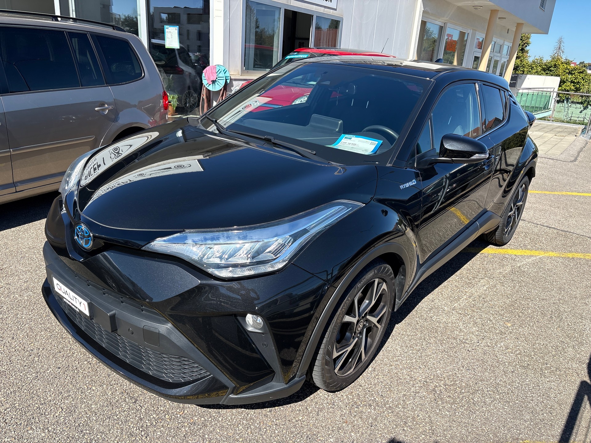 TOYOTA C-HR 1.8 HSD CVT Comfort-image-5