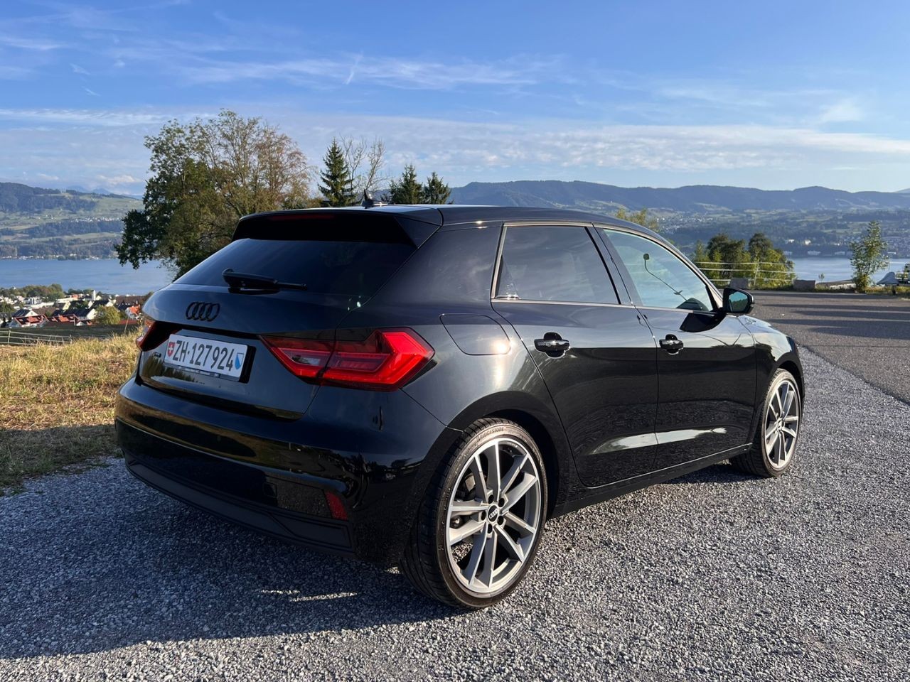 AUDI 1.5 35 TFSI S-Tronic-image-1