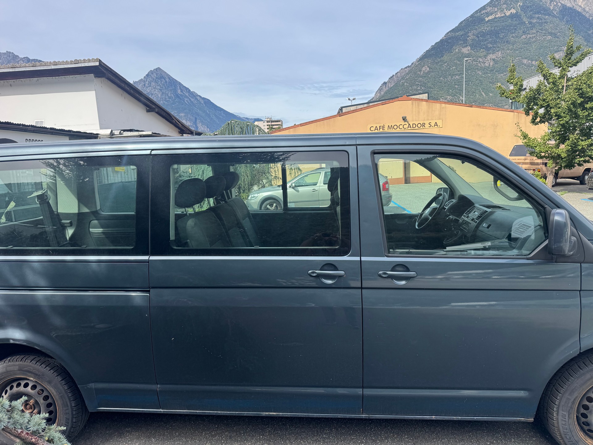 VW T5 Multivan Comfortline 2.5 TDI 4M-image-5