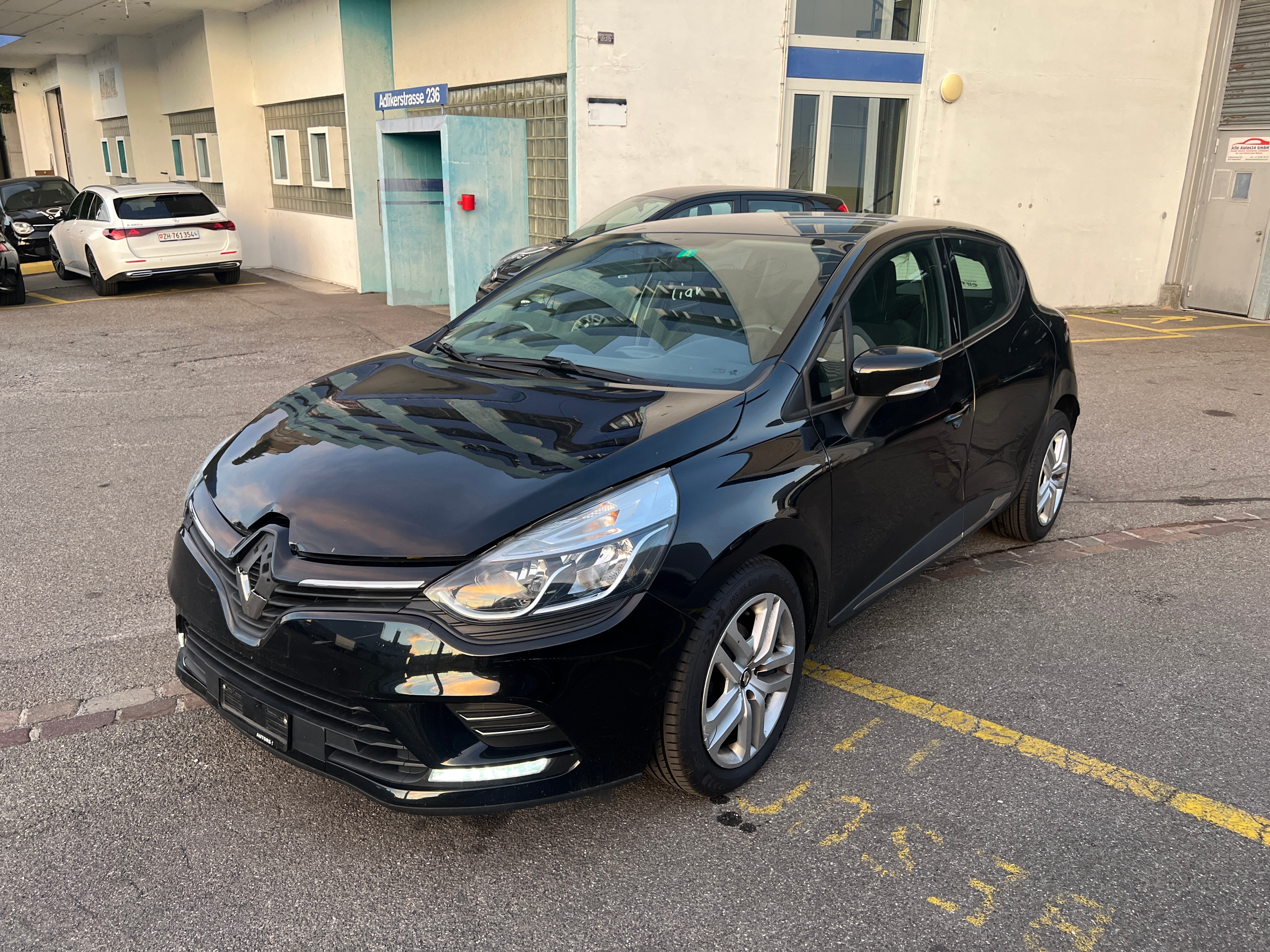 Car photo