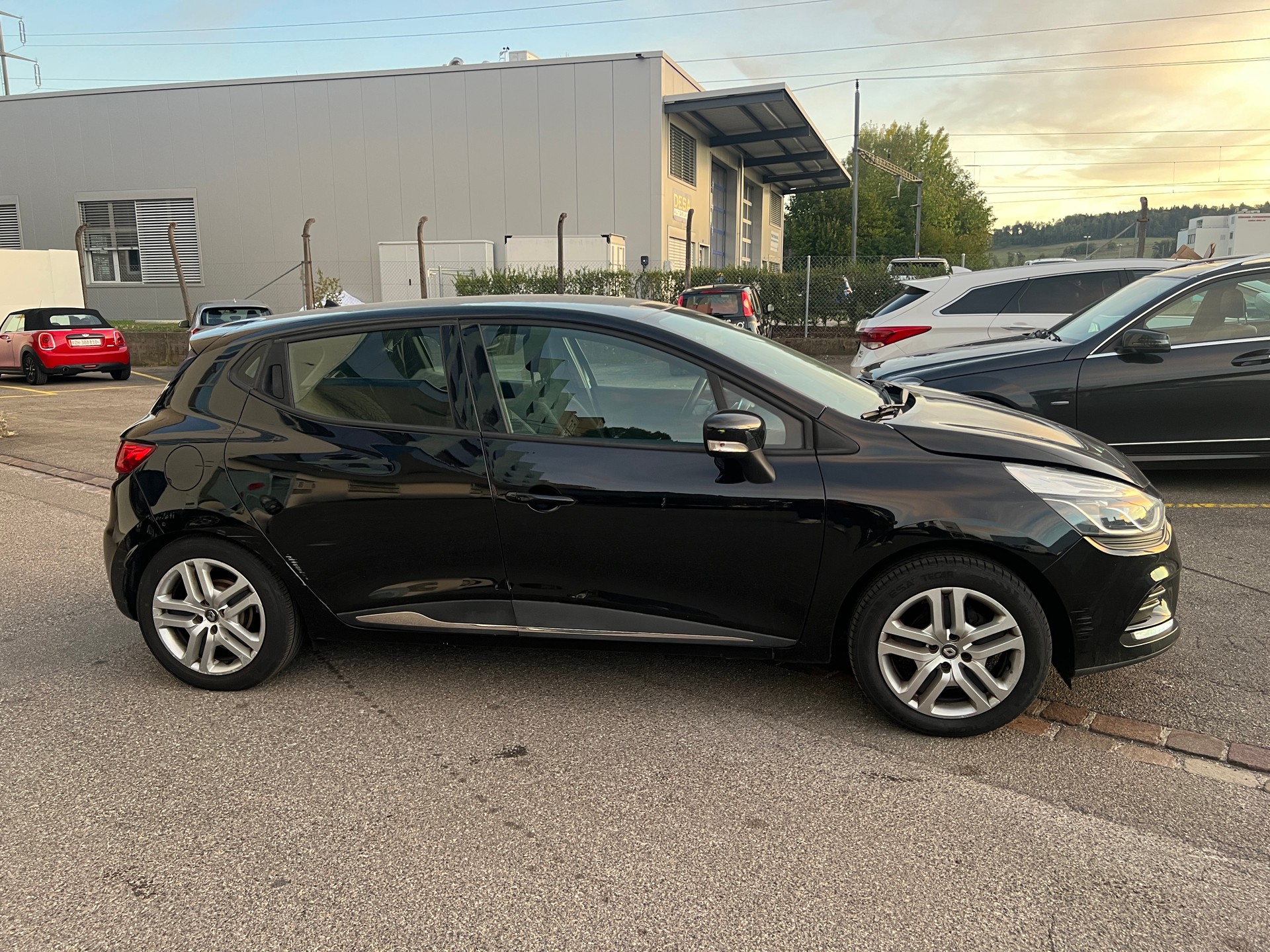 RENAULT Clio 1.2 16V Life-image-3