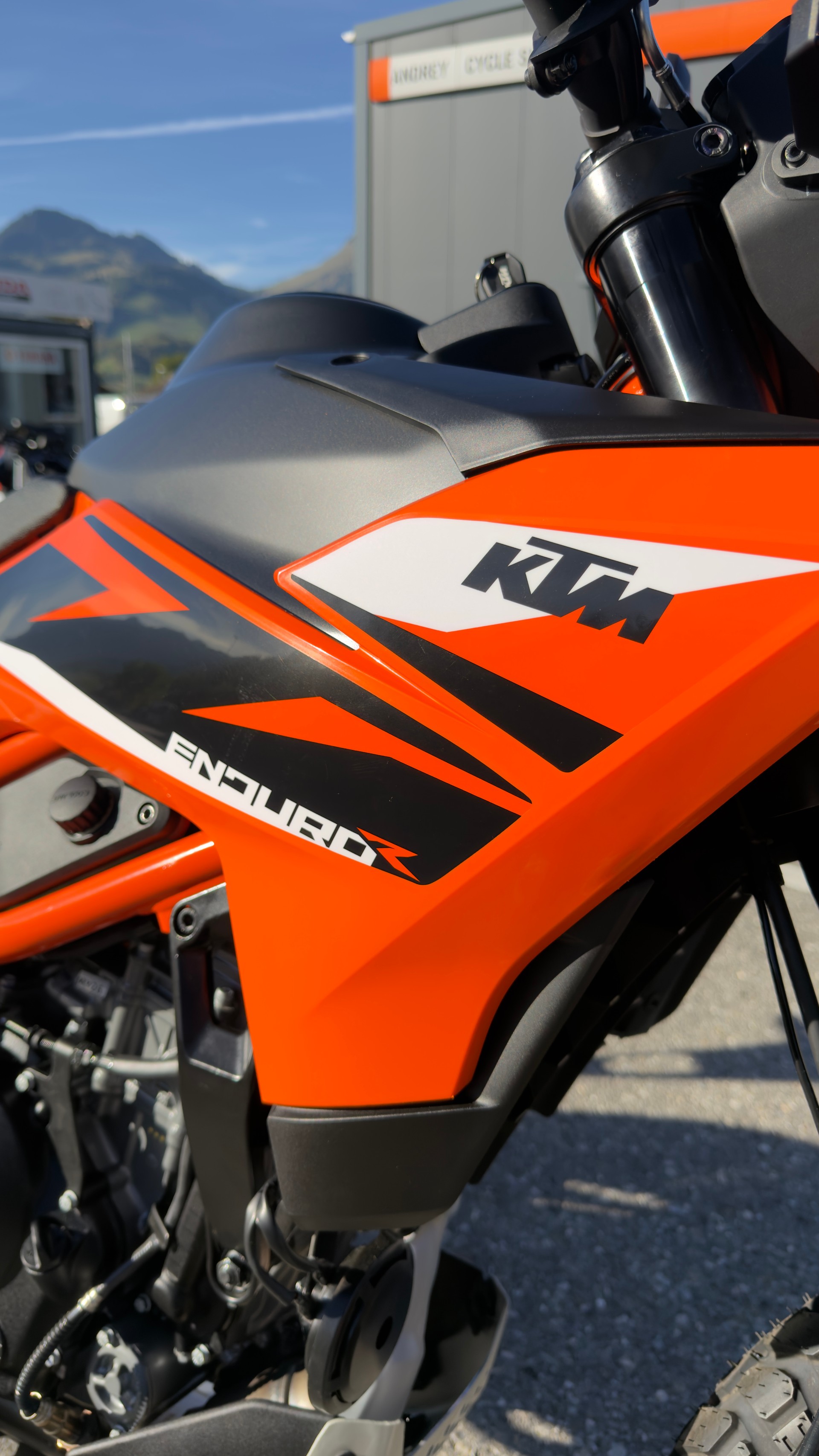 KTM 125 Enduro R-showroom-element-3