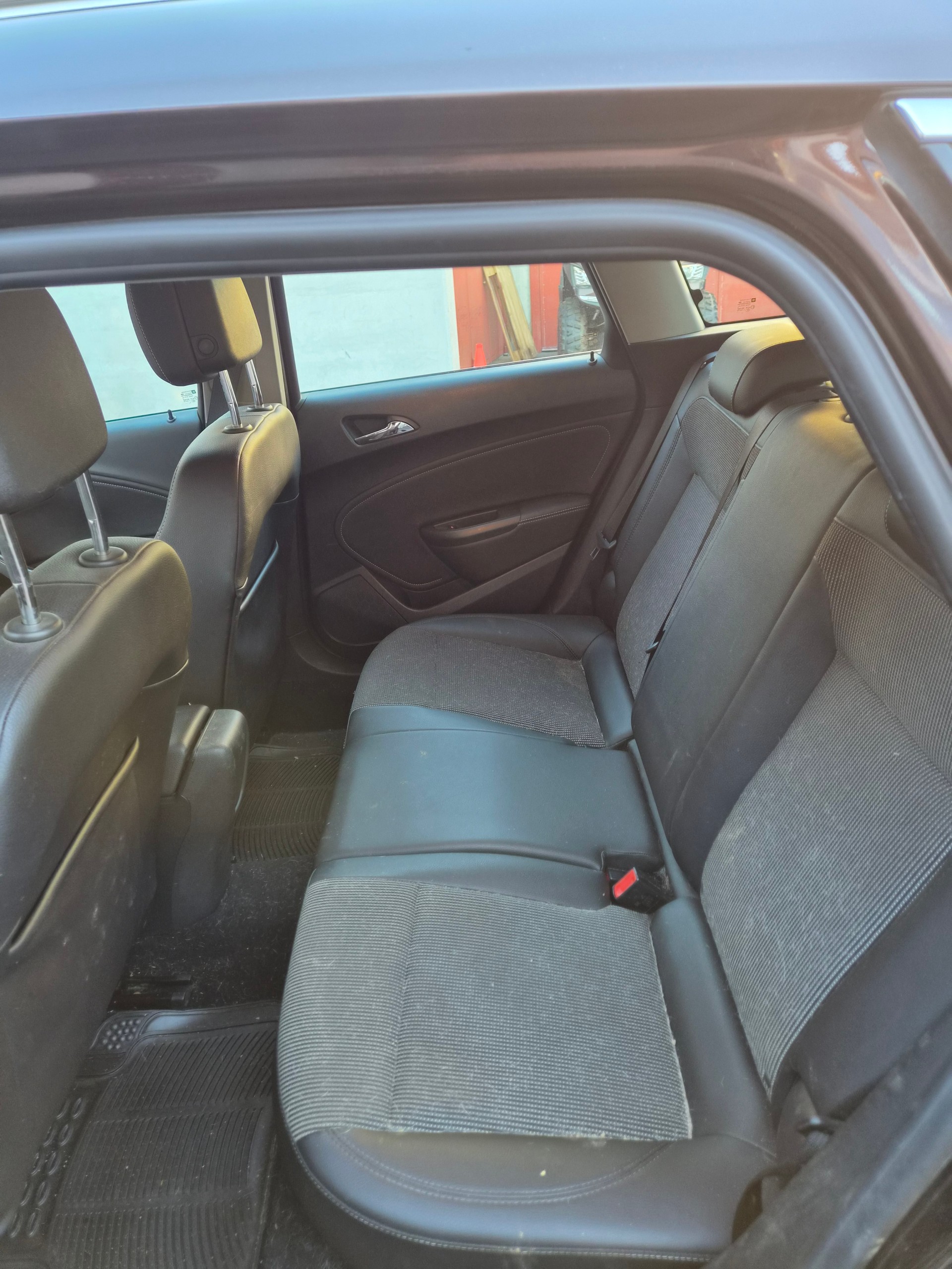 OPEL Astra SportsTourer 1.6i 16V-image-9