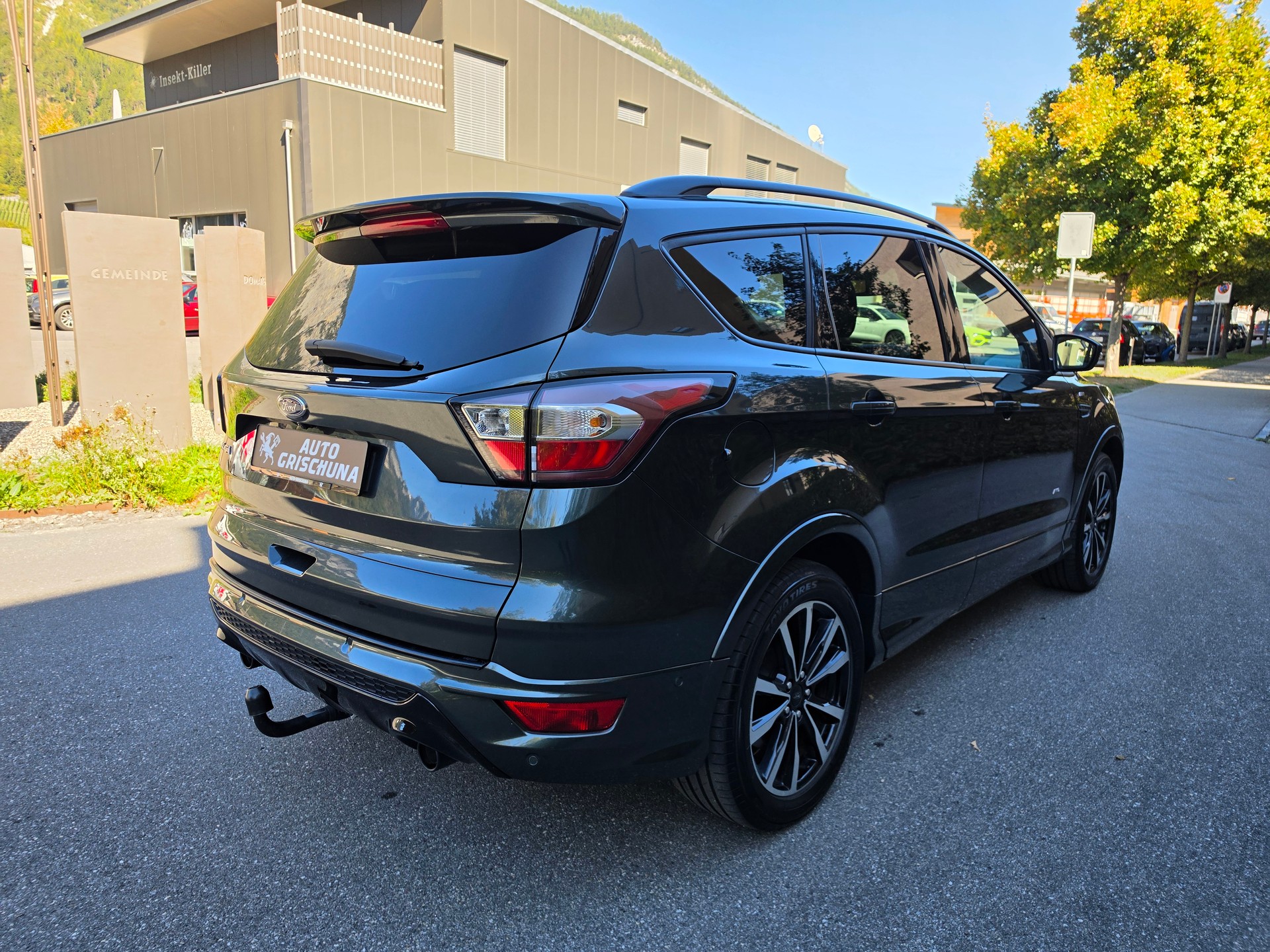 FORD Kuga 2.0 TDCi ST Line 4WD PowerShift-image-4