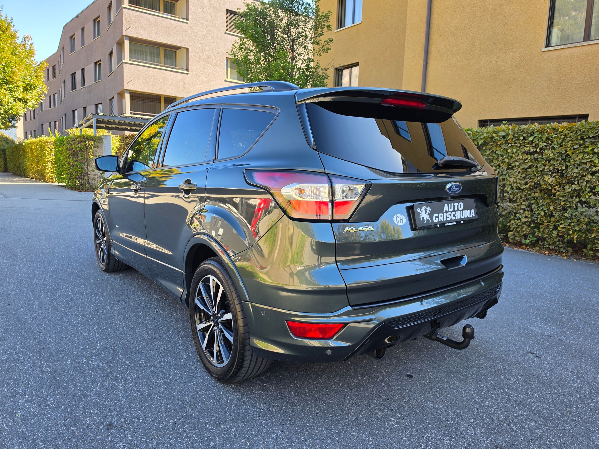 FORD Kuga 2.0 TDCi ST Line 4WD PowerShift-image-2