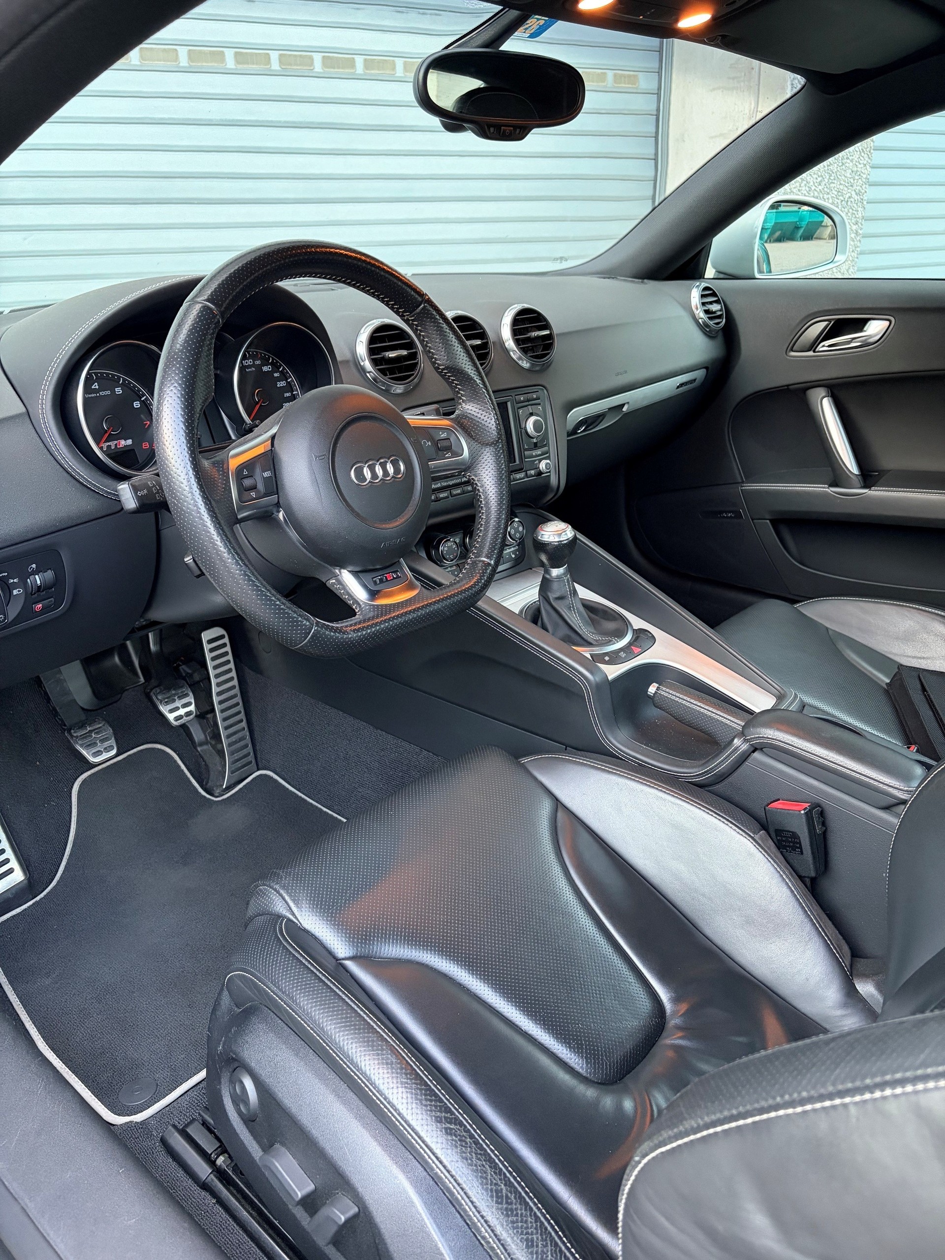 AUDI 2.5 TFSI quattro-image-8