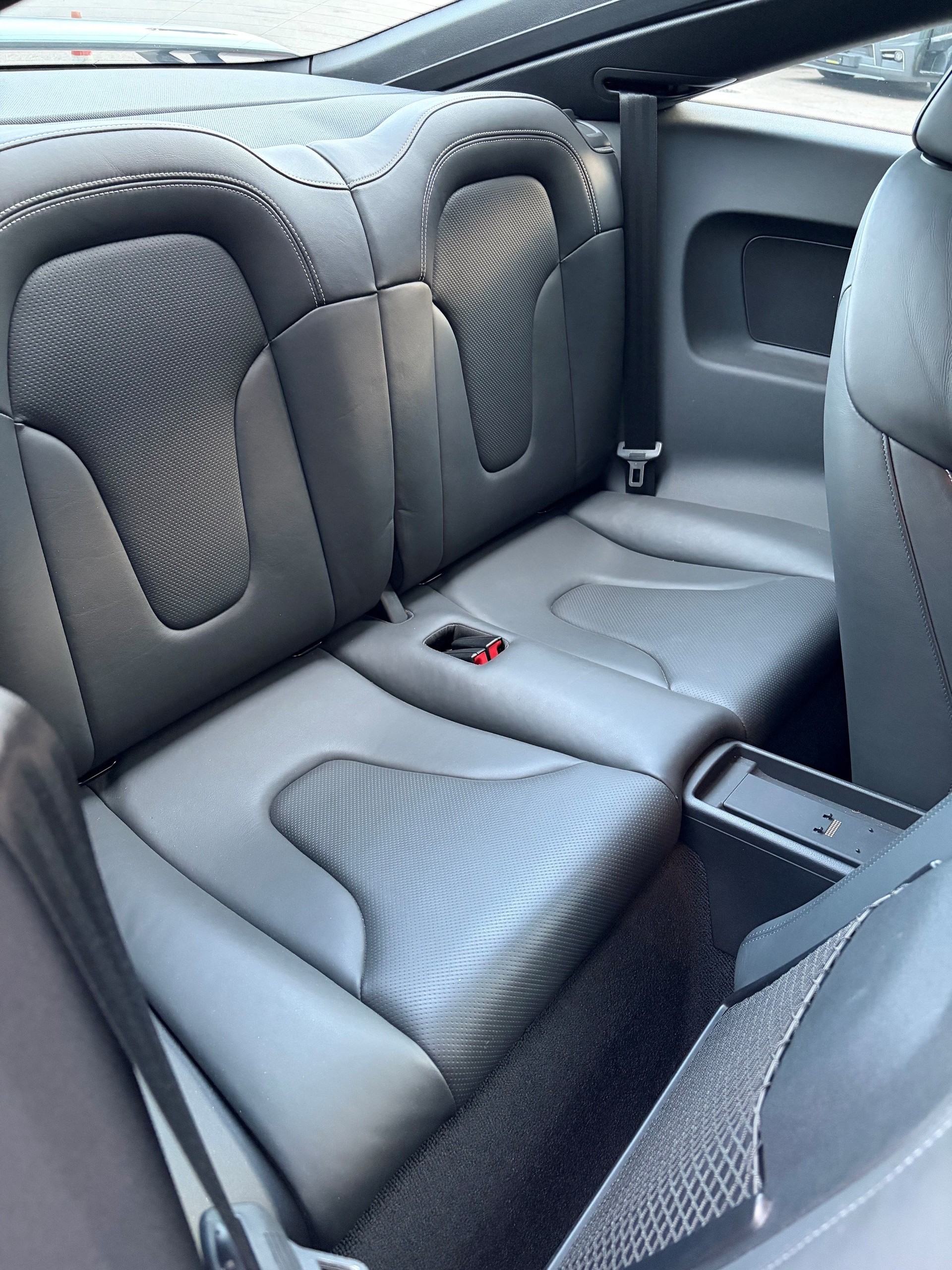 AUDI 2.5 TFSI quattro-image-10