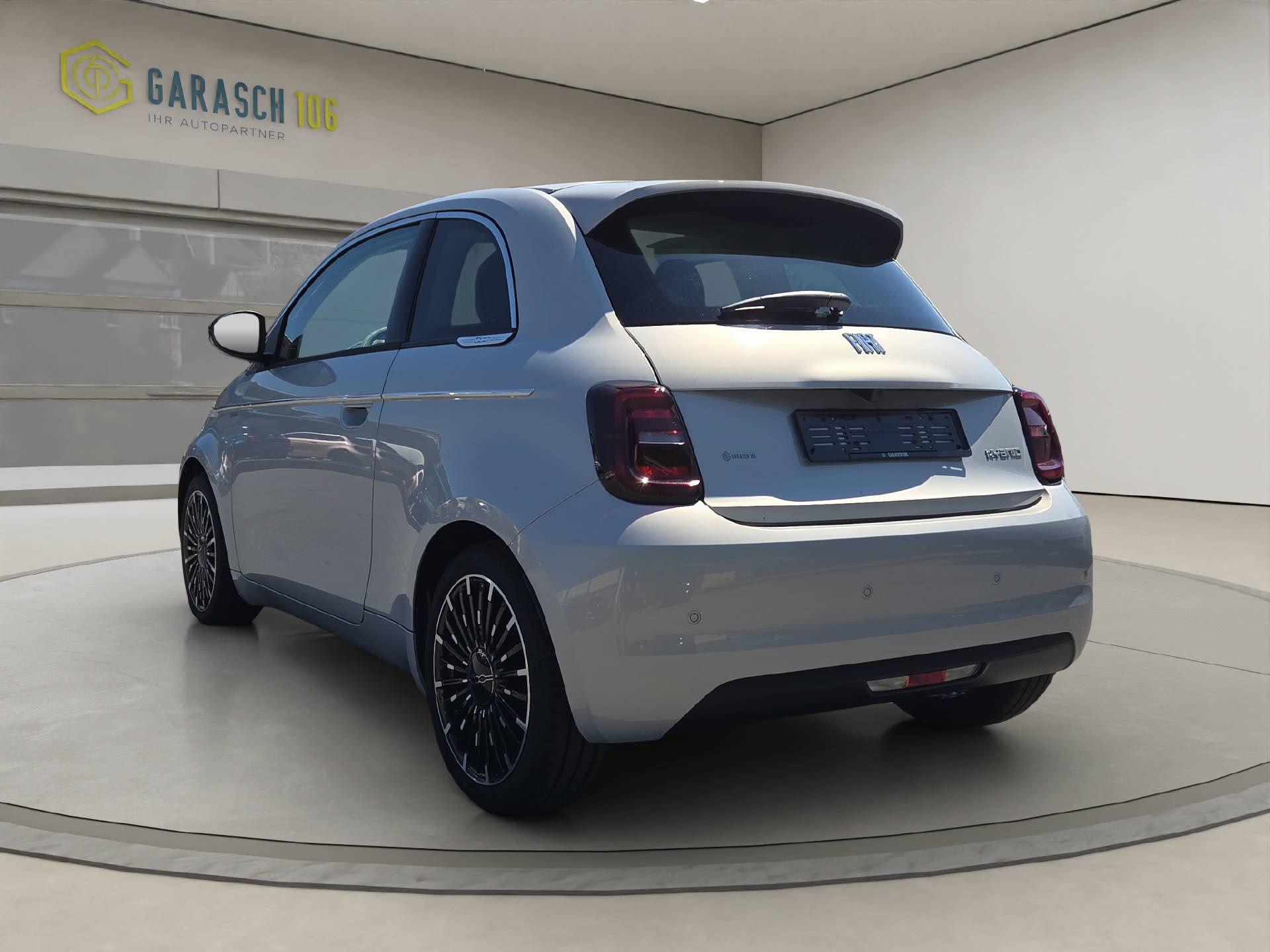 FIAT 500 1.0 Hybrid La Prima-image-3