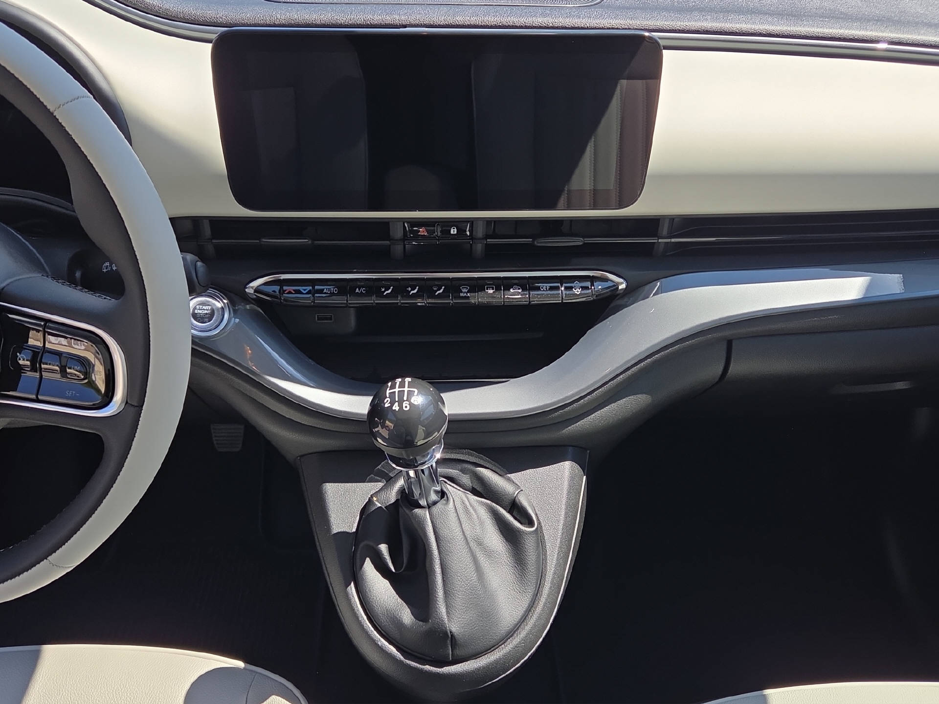 FIAT 500 1.0 Hybrid La Prima-image-13