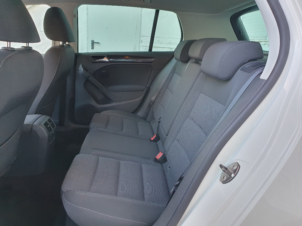 VW Golf 1.4 TSI Comfortline DSG-image-7