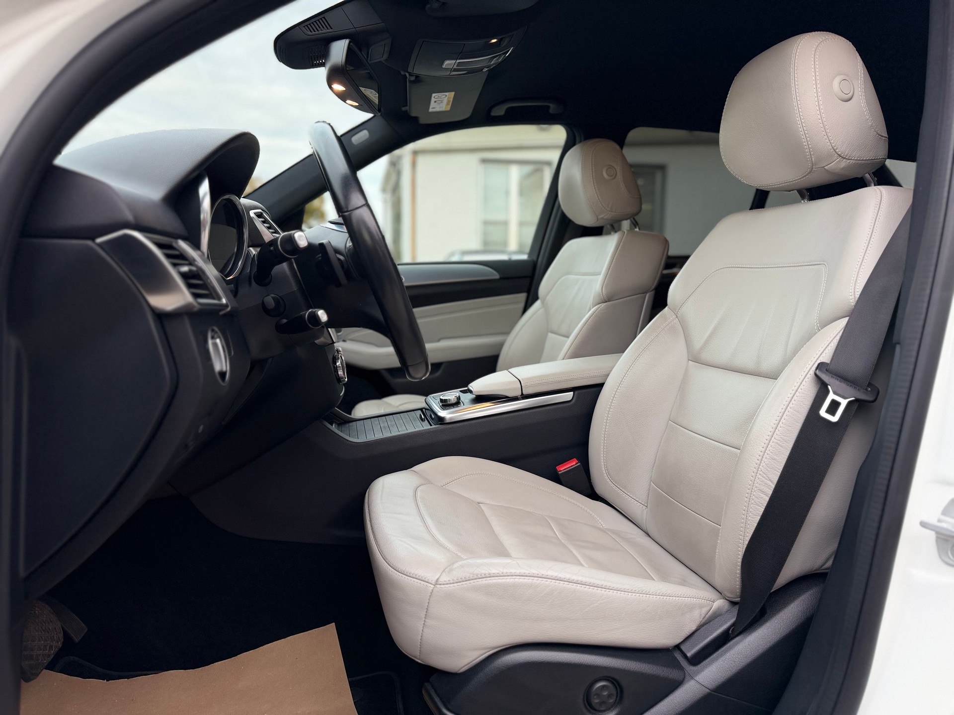 MERCEDES-BENZ ML 350 BlueTEC Executive 4Matic AHK 3.5T-image-10