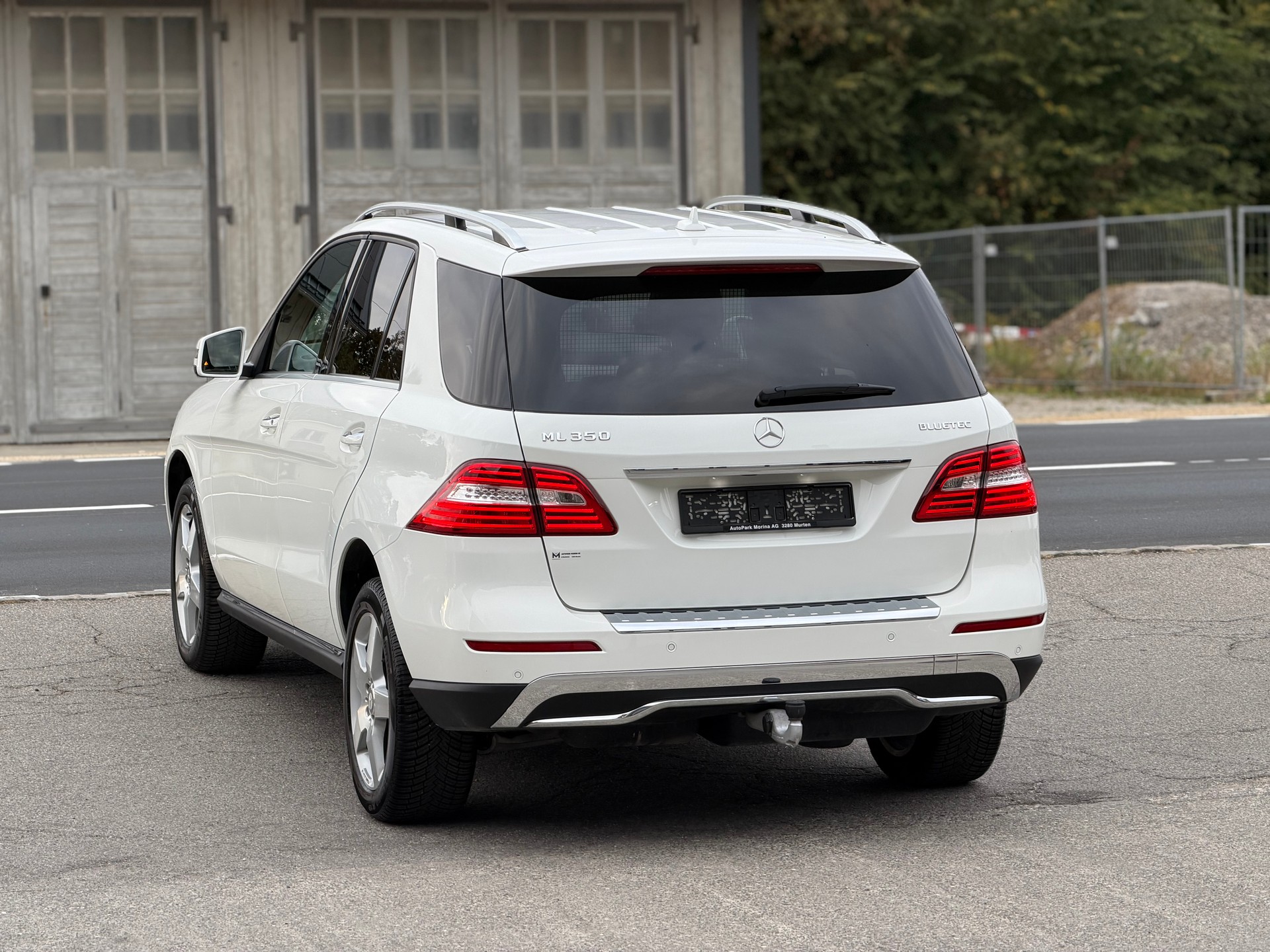 MERCEDES-BENZ ML 350 BlueTEC Executive 4Matic AHK 3.5T-image-6