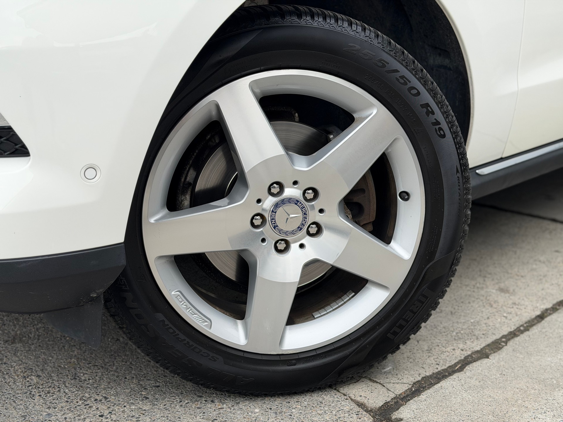 MERCEDES-BENZ ML 350 BlueTEC Executive 4Matic AHK 3.5T-image-9