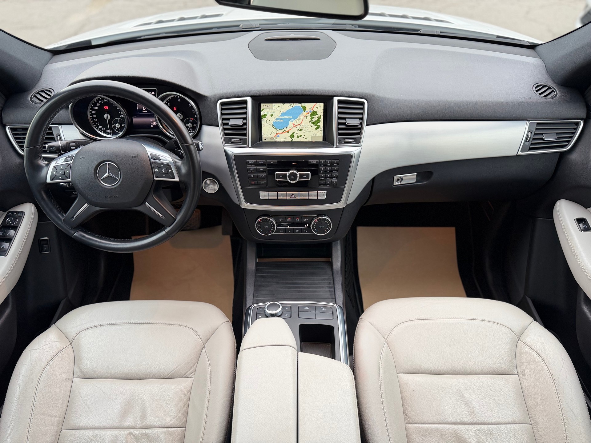 MERCEDES-BENZ ML 350 BlueTEC Executive 4Matic AHK 3.5T-image-12