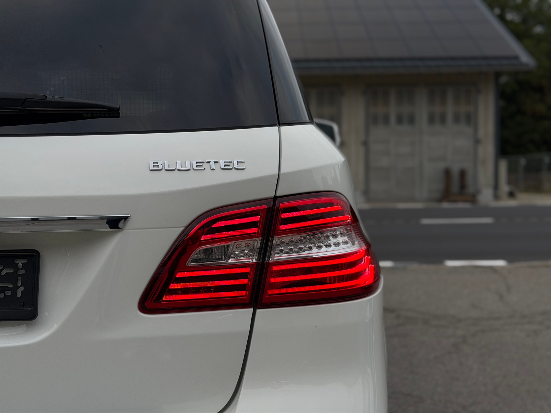 MERCEDES-BENZ ML 350 BlueTEC Executive 4Matic AHK 3.5T-image-7