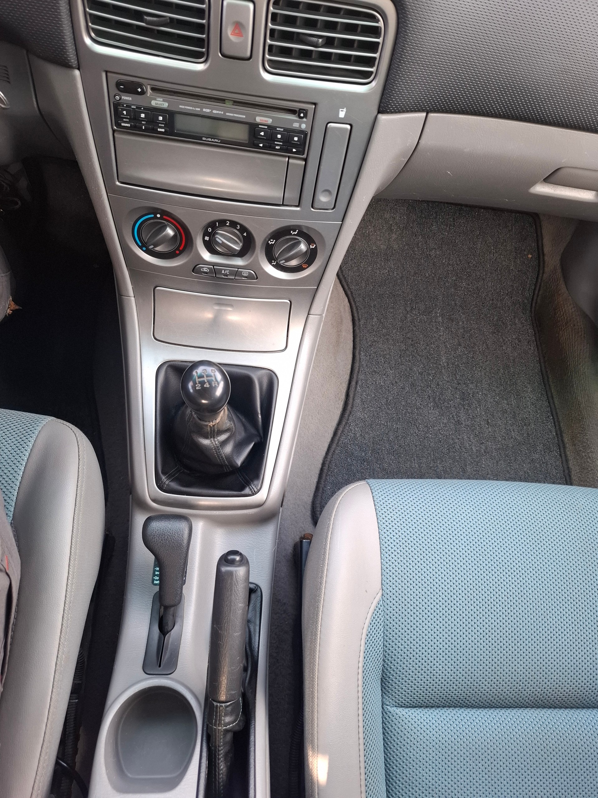 SUBARU Forester 2.0X-image-12