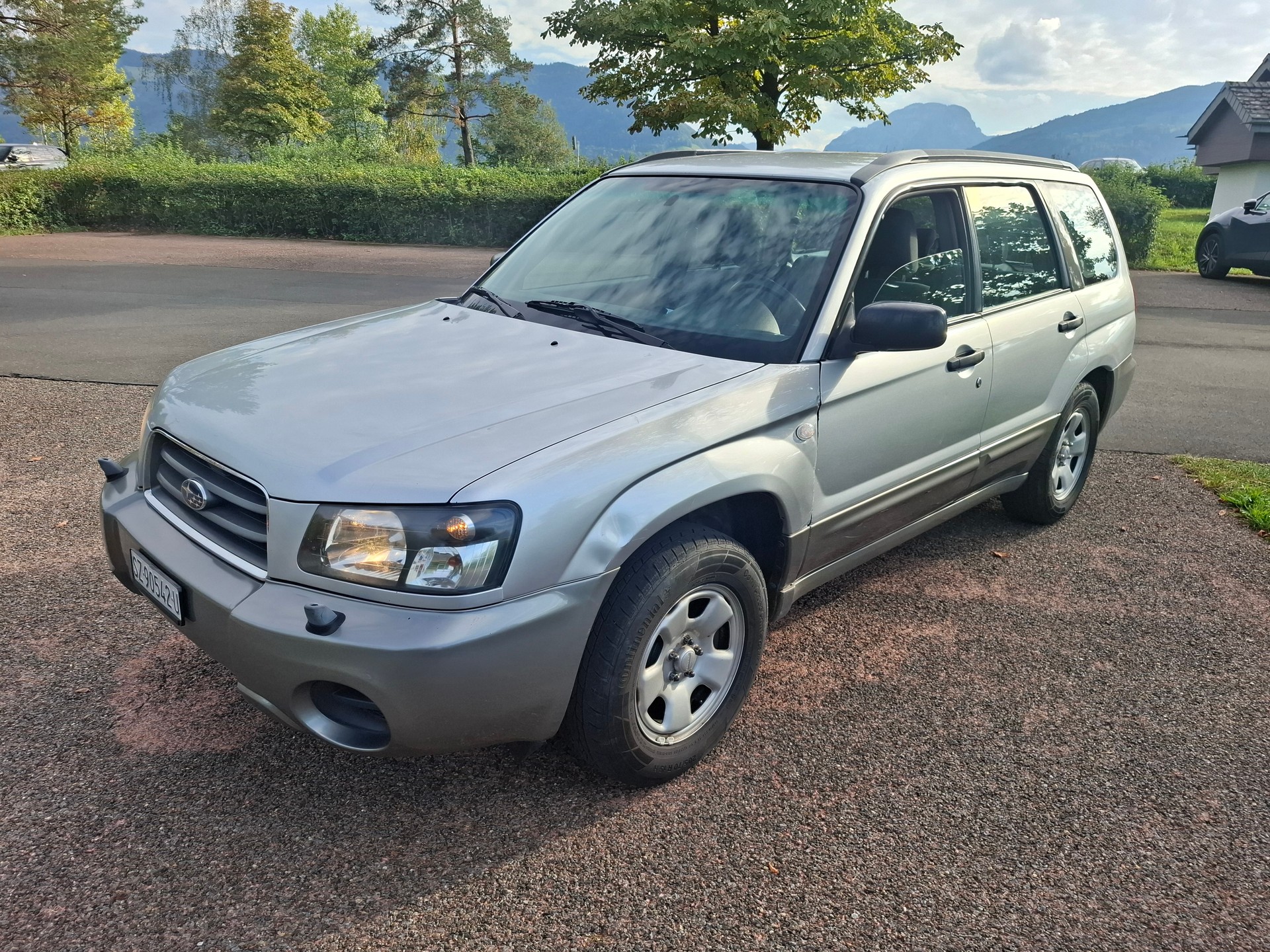 SUBARU Forester 2.0X-image-2