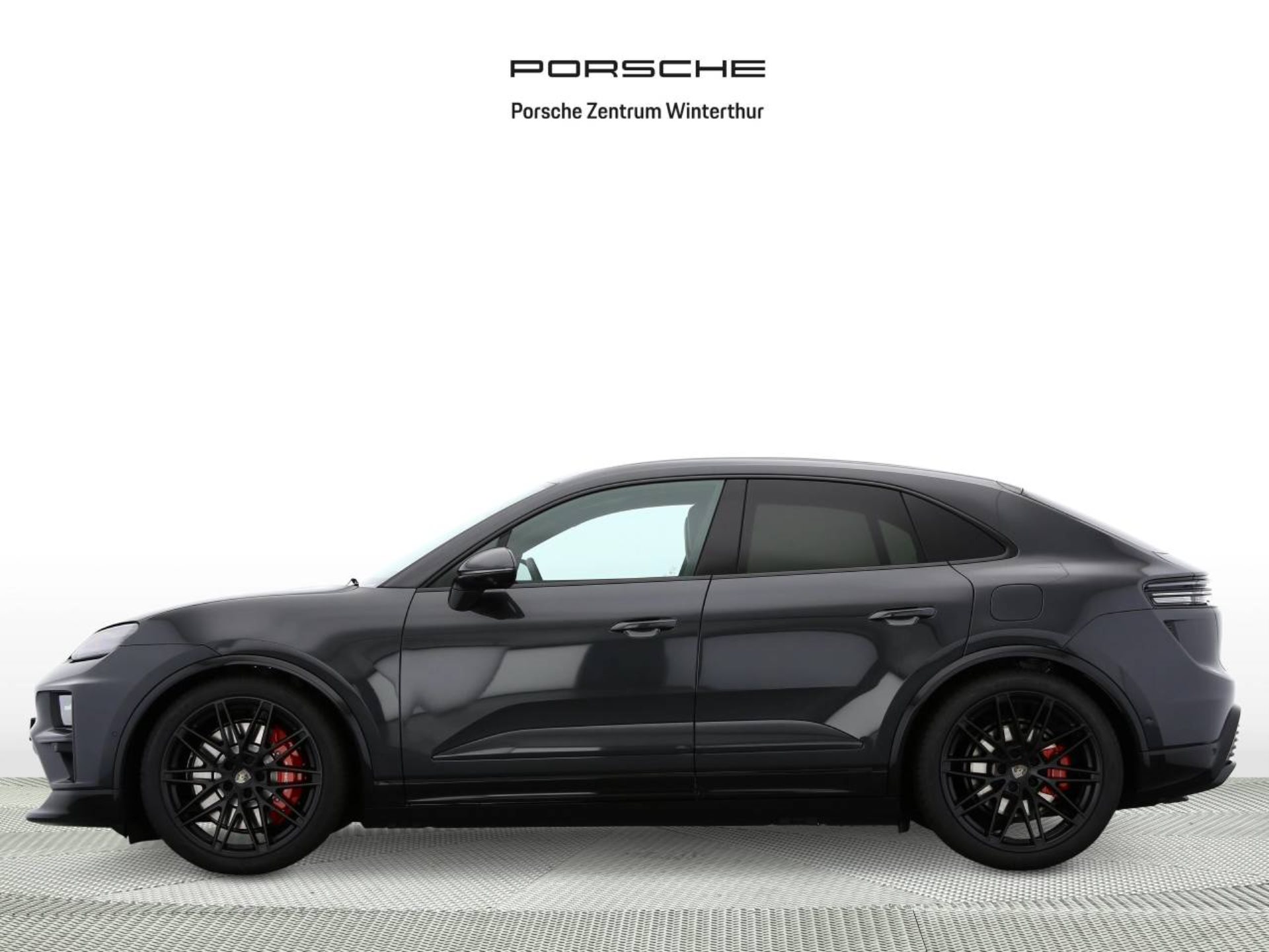 PORSCHE Macan Turbo-image-1