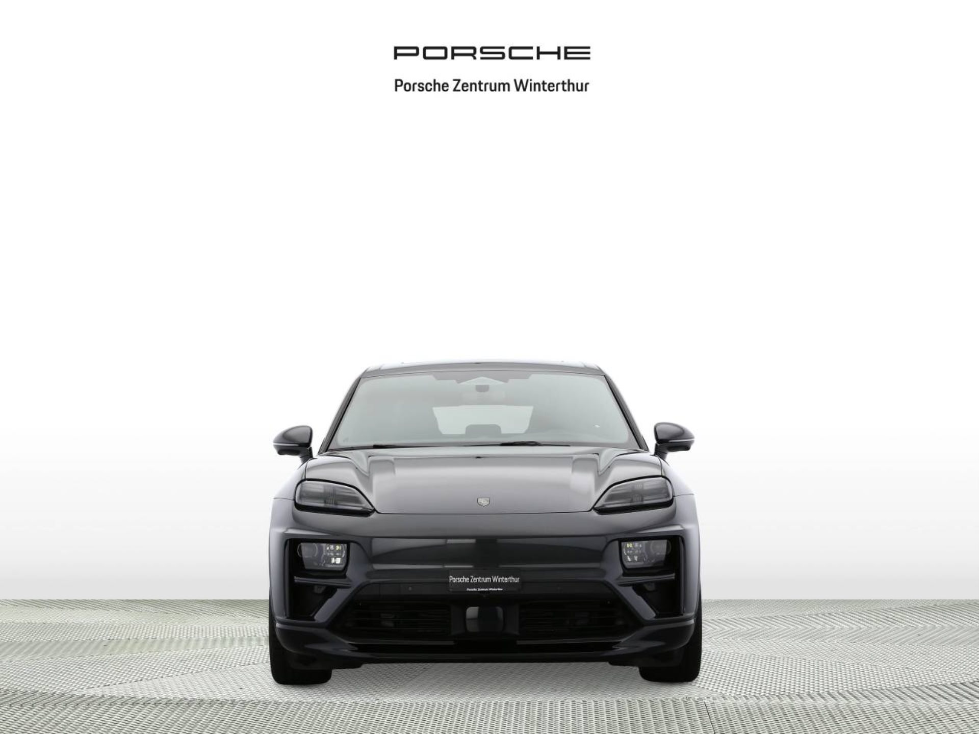 PORSCHE Macan Turbo-image-5