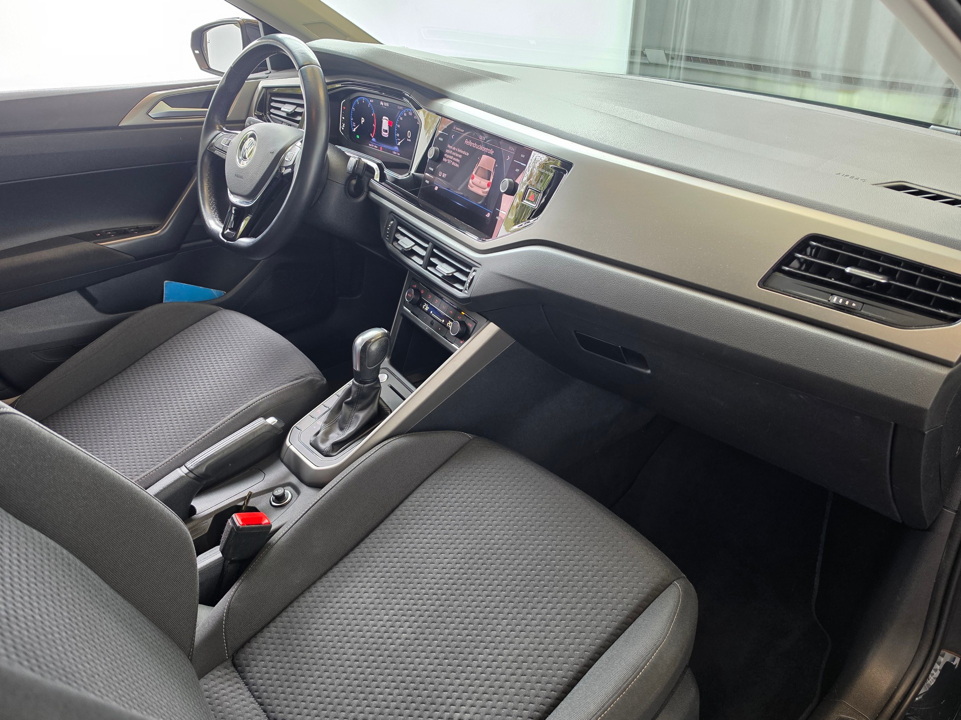 VW Polo 1.0 BMT United DSG-image-12