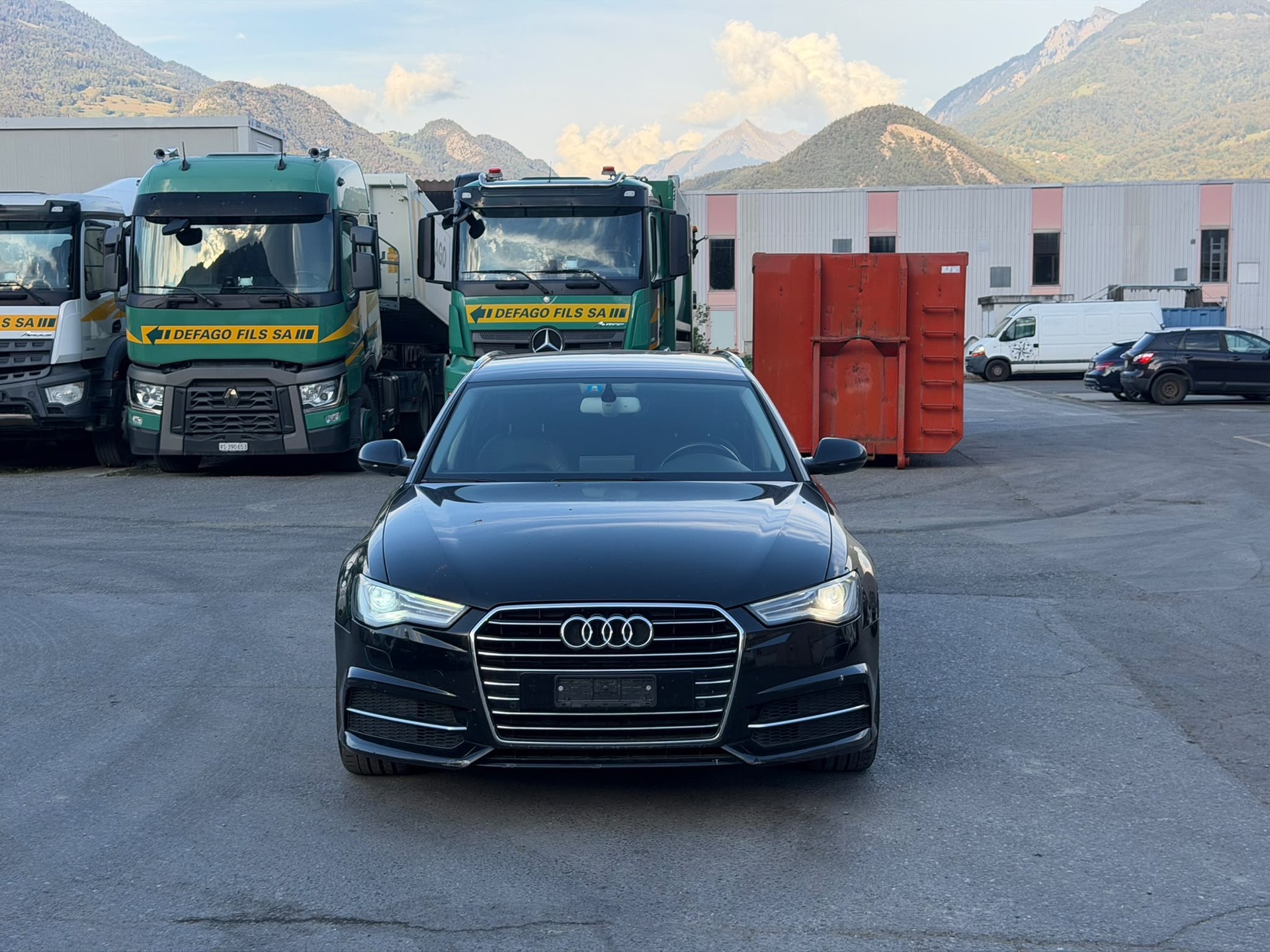 AUDI A6 Avant 2.0 TDI S lineS-tronic-image-1