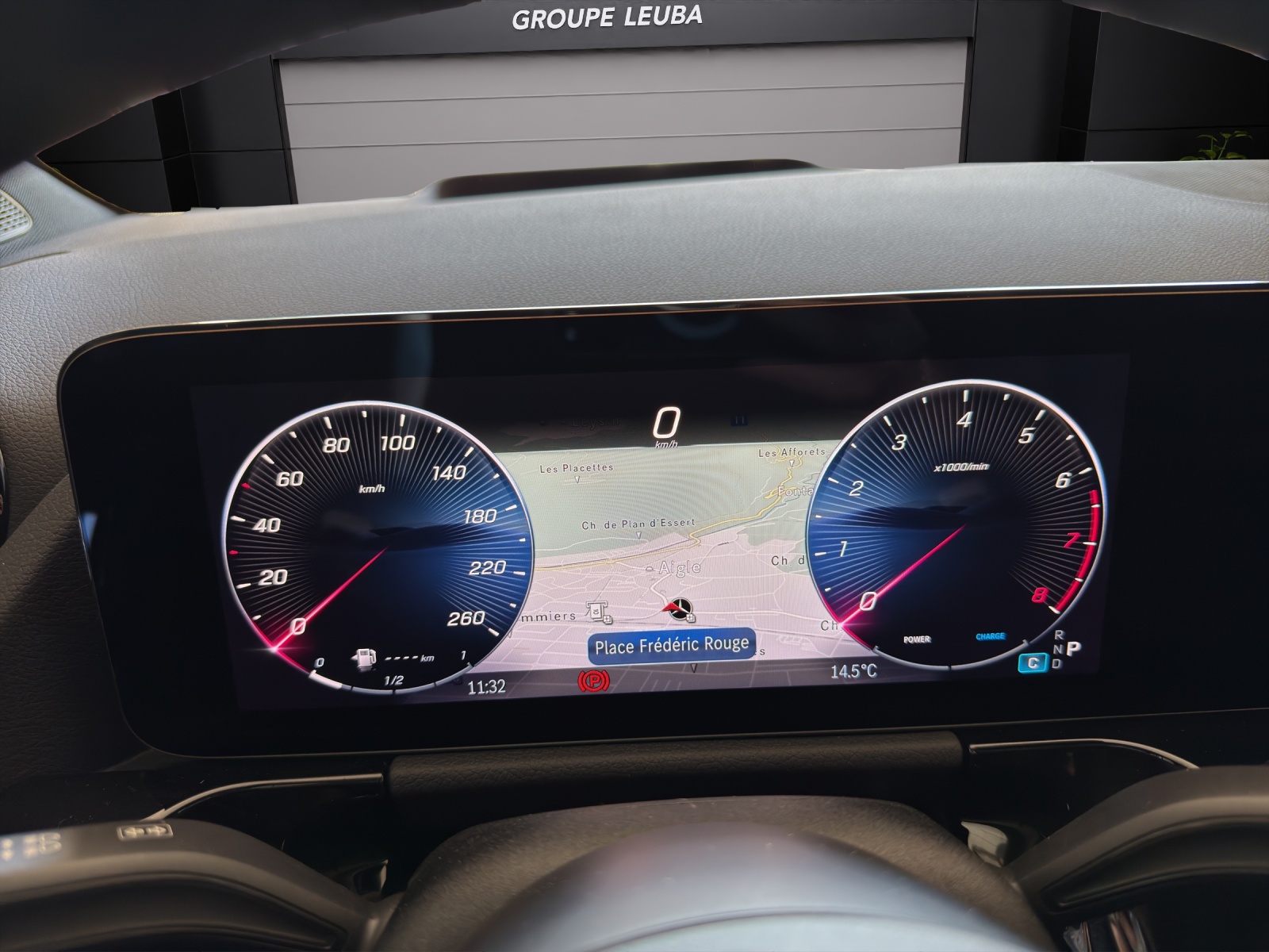 MERCEDES-BENZ GLA 250 4Matic 8G-DCT Swiss Star-image-13
