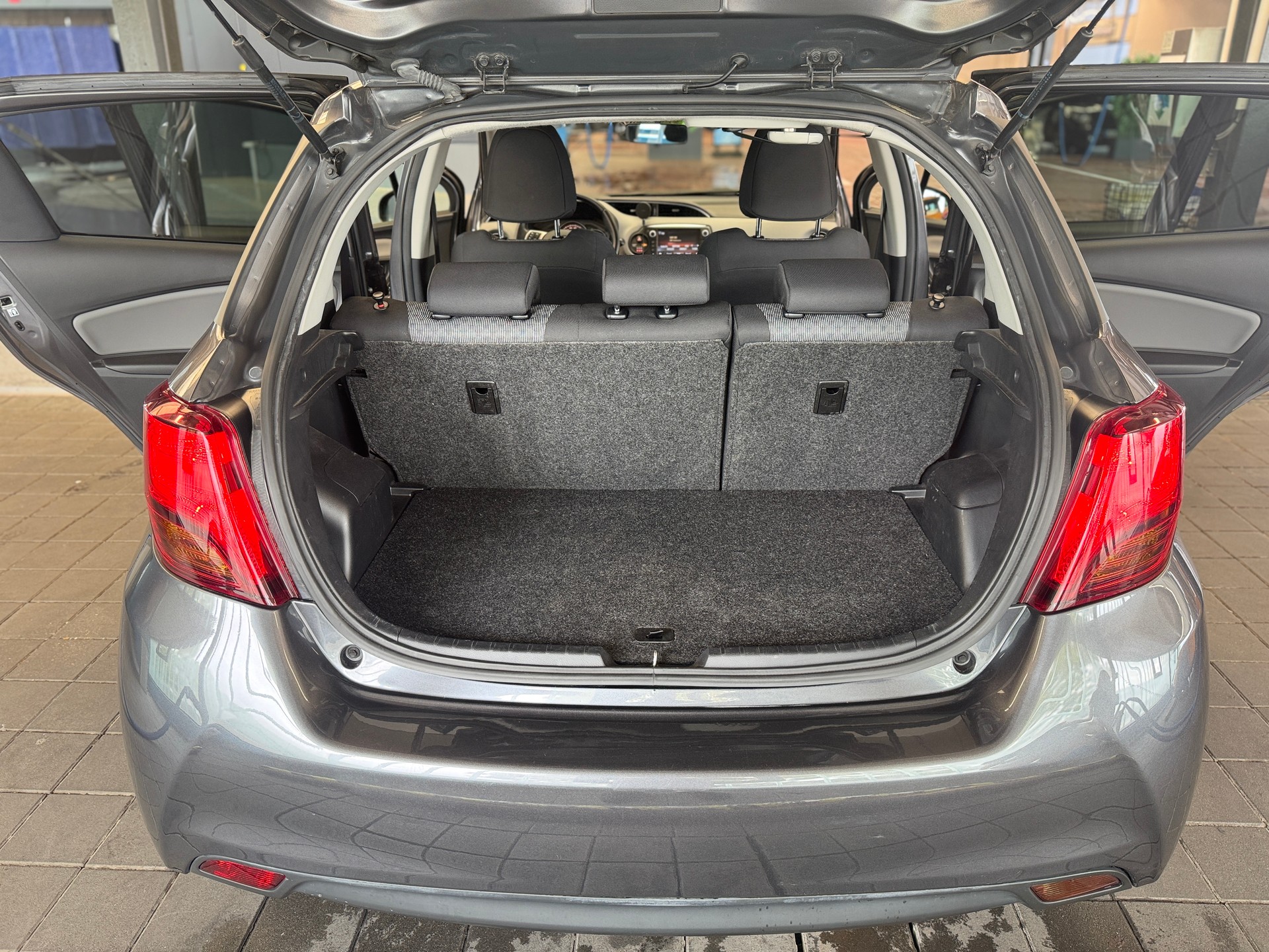 TOYOTA 1.33 VVT-i Trend-image-8