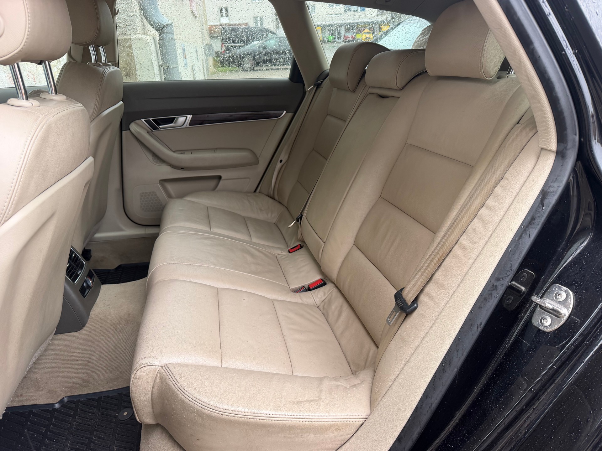 AUDI A6 Avant 2.8 V6 FSI quattro tiptronic-image-10