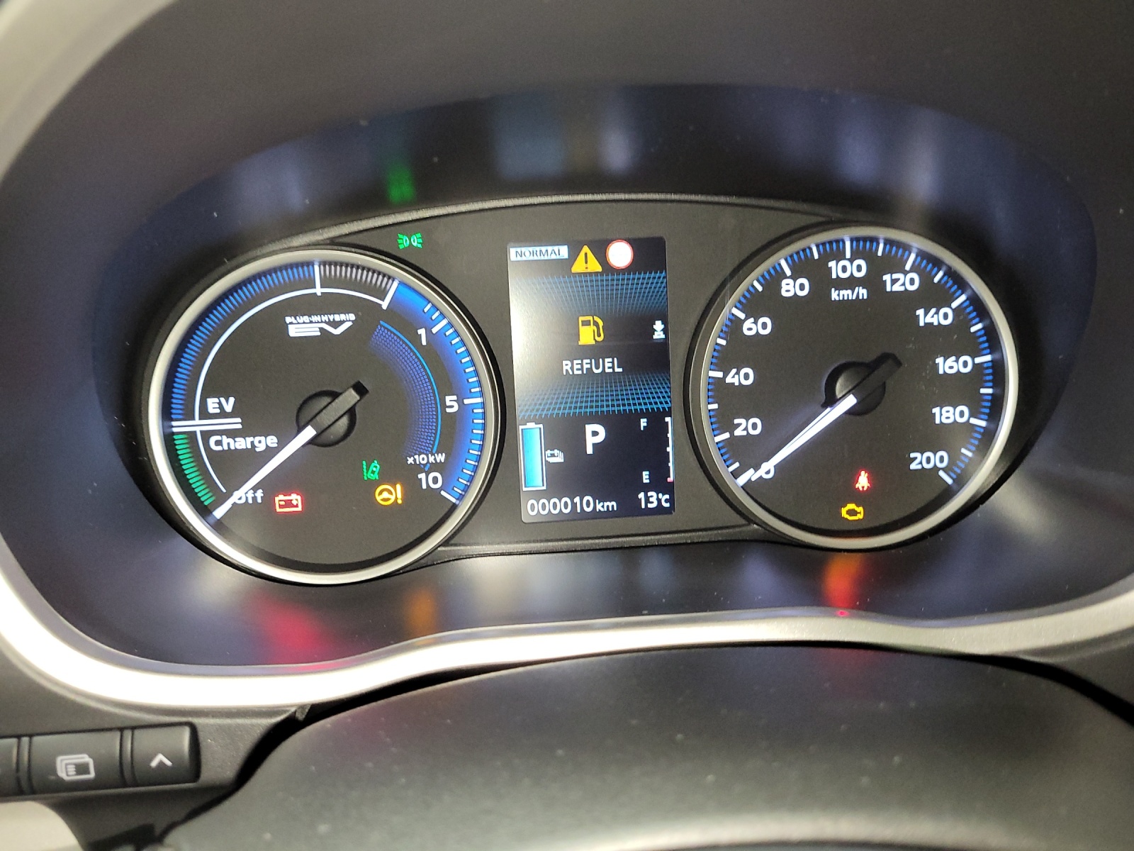 MITSUBISHI Eclipse Cross 2.4 PHEV Invite 4x4-image-5