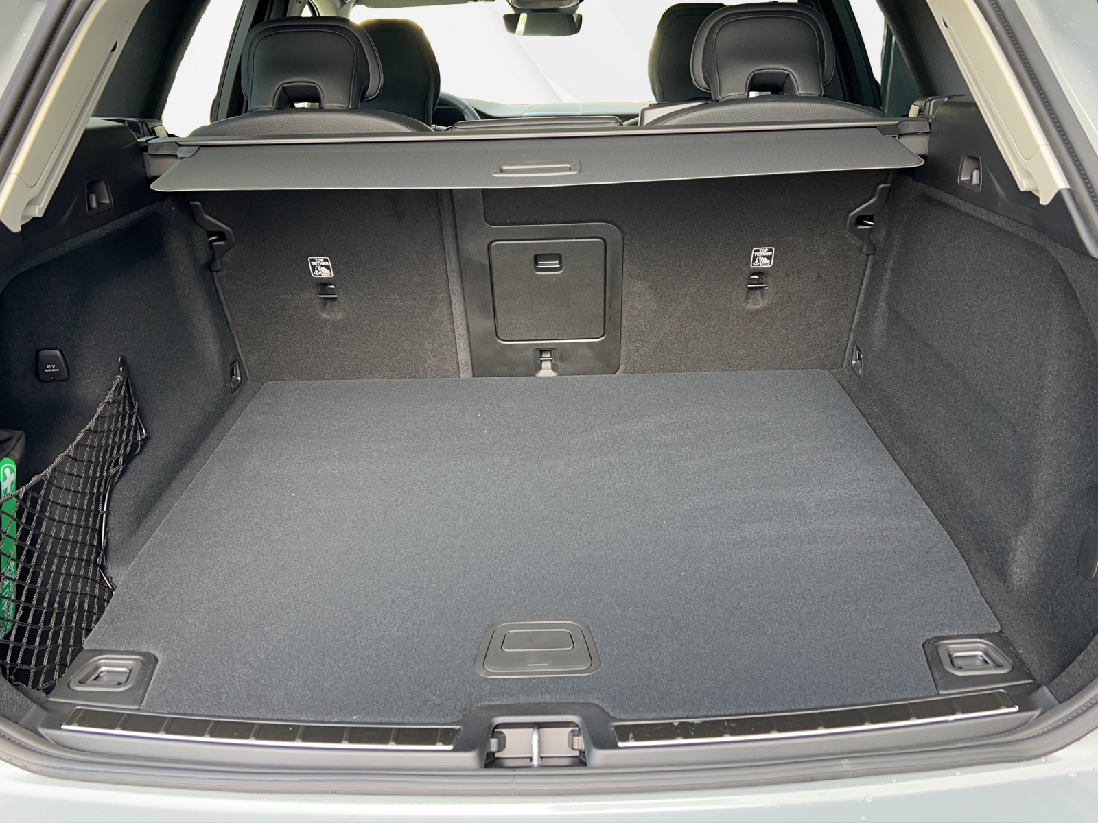 VOLVO XC60 2.0 T6 TE Plus Dark eAWD-image-14