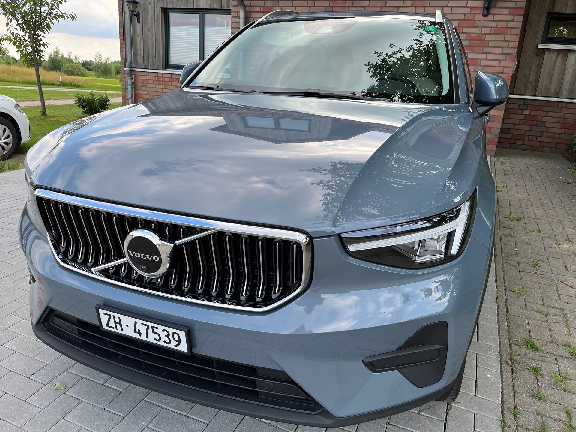 VOLVO XC40 T5 PHEV Ultimate Bright DCT-image-0